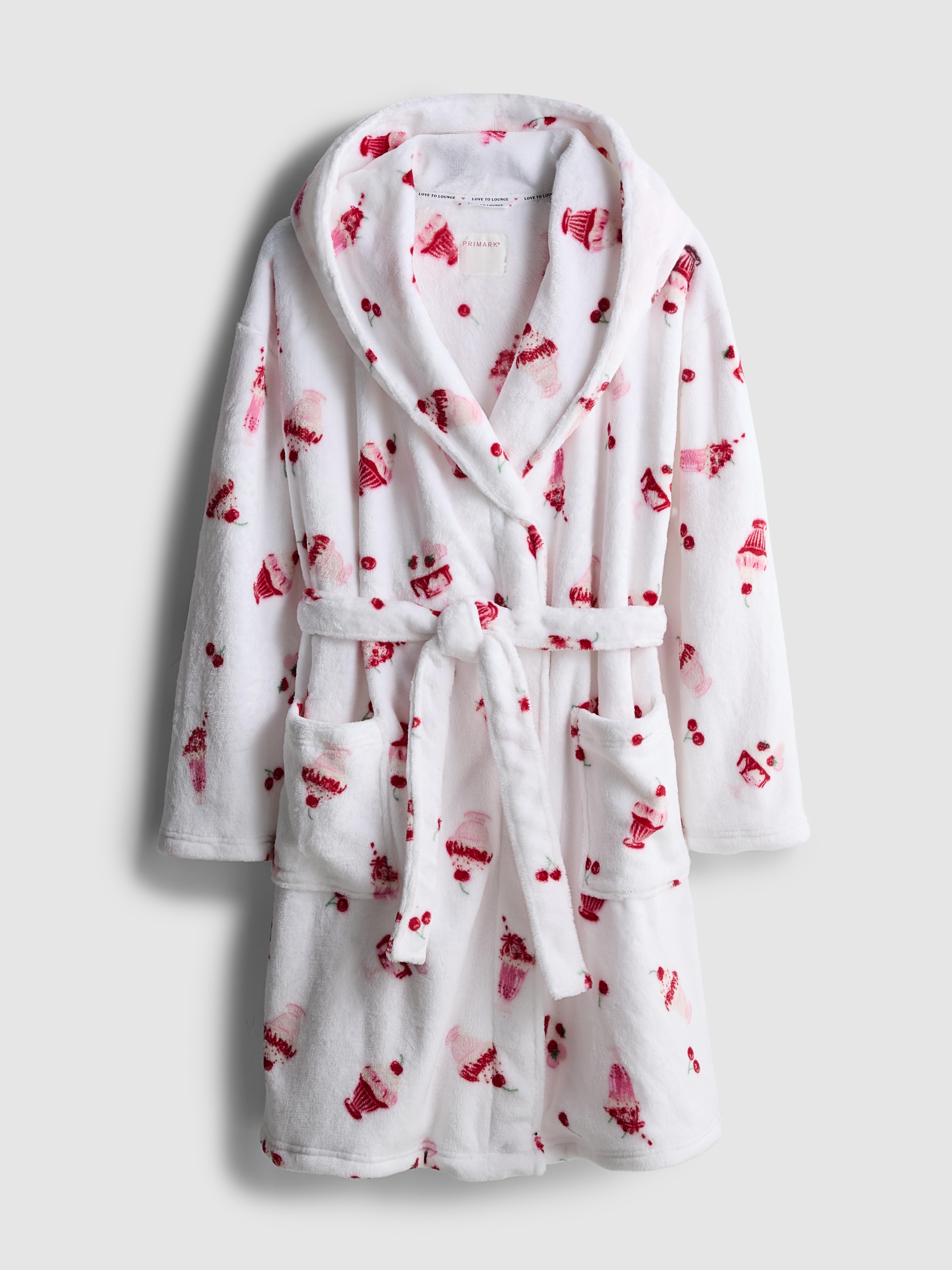 Srednje dolga jutranja halja s kapuco