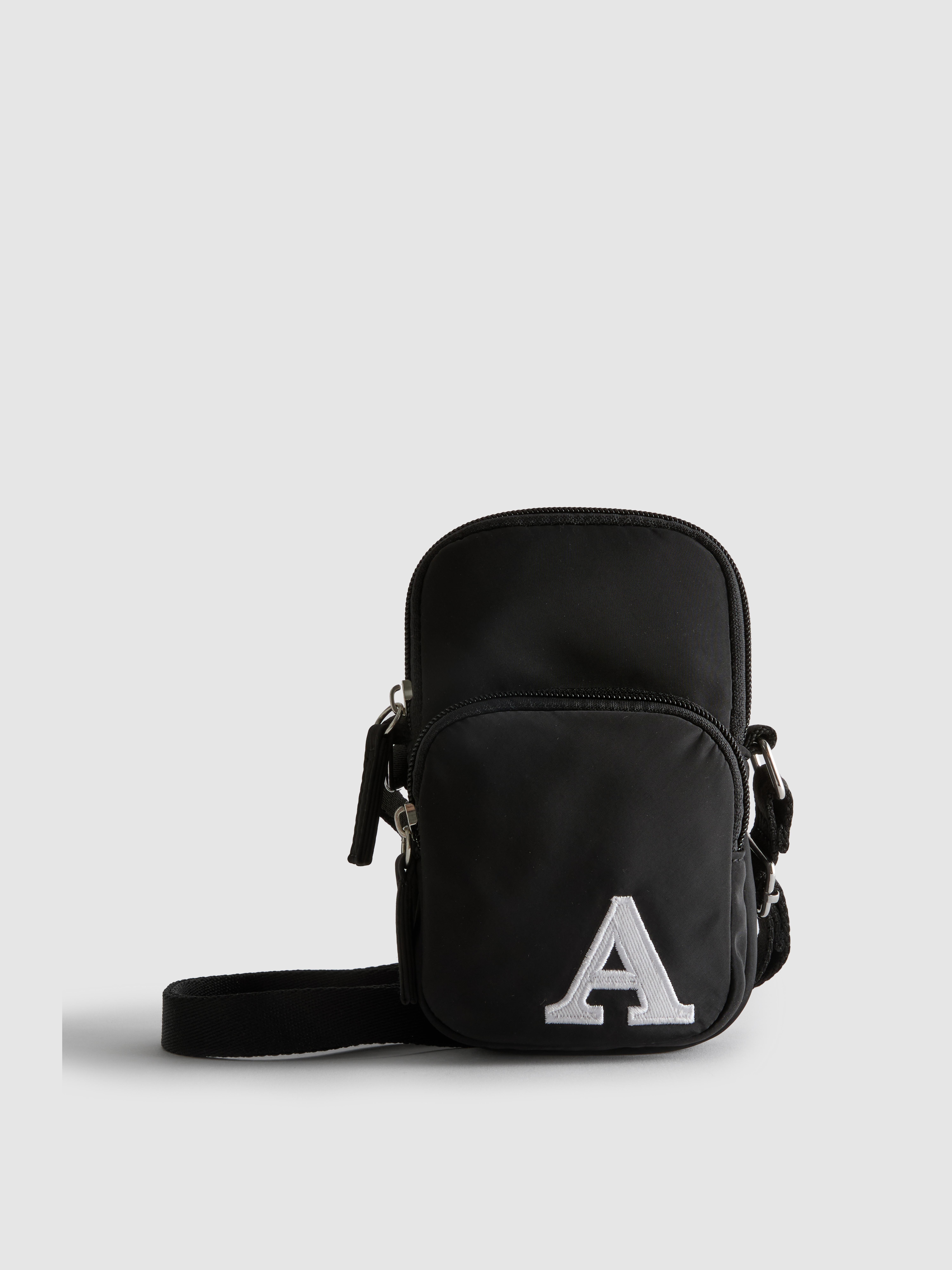 Torbica za telefon z začetnico