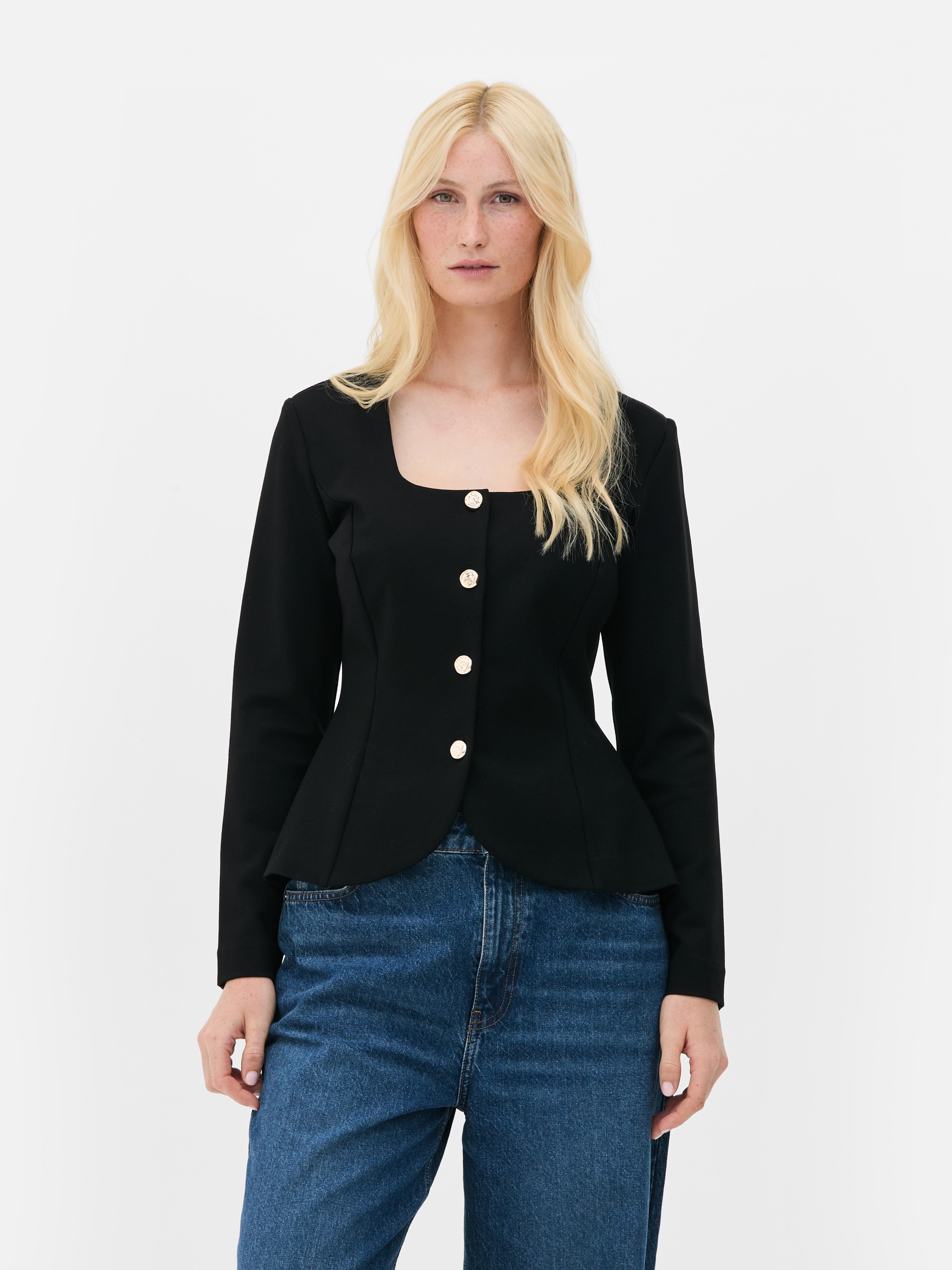 Blazer entallada con botones