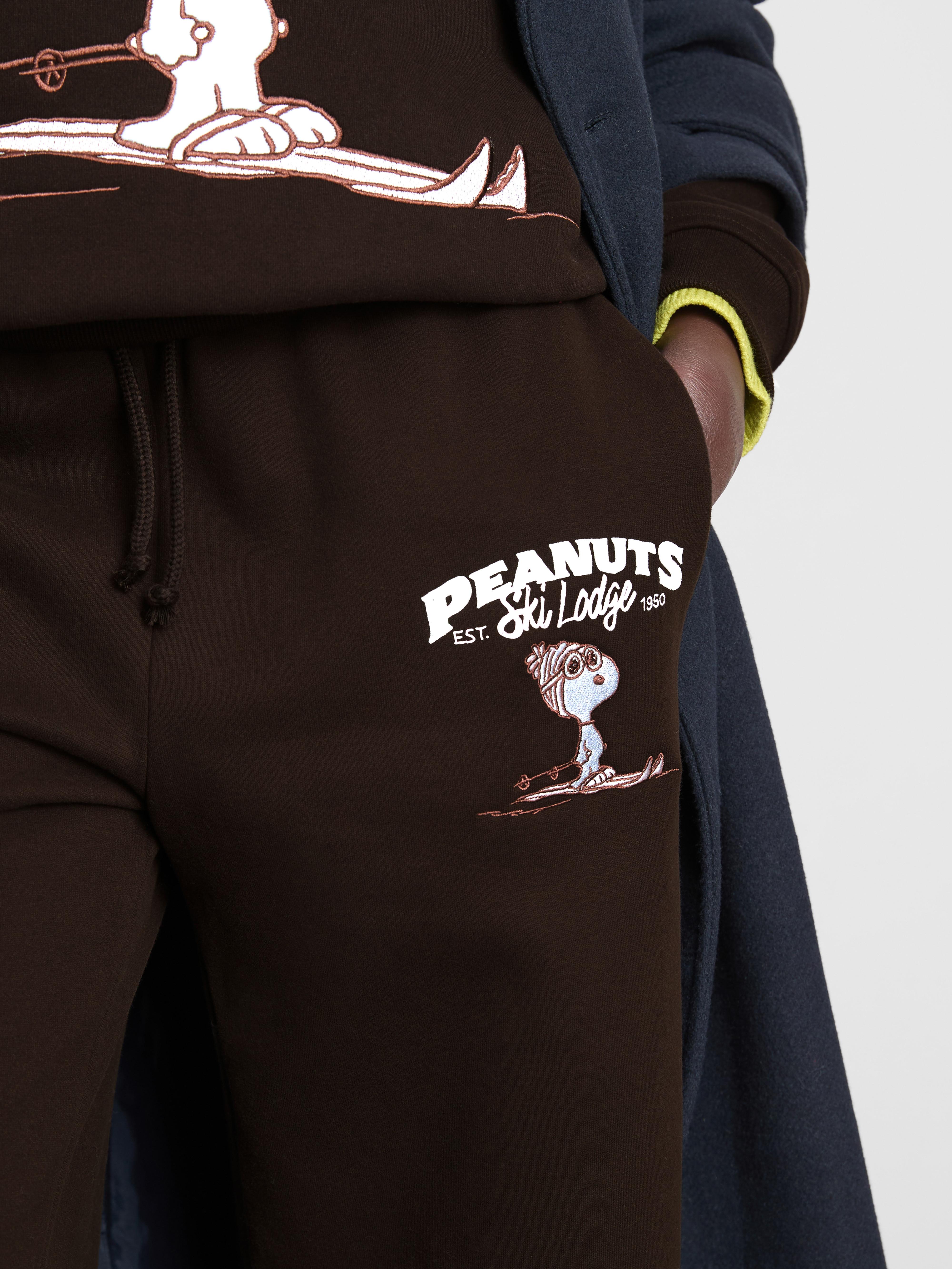 Women's Chocolate Peanuts Snoopy Graphic Sweatpants