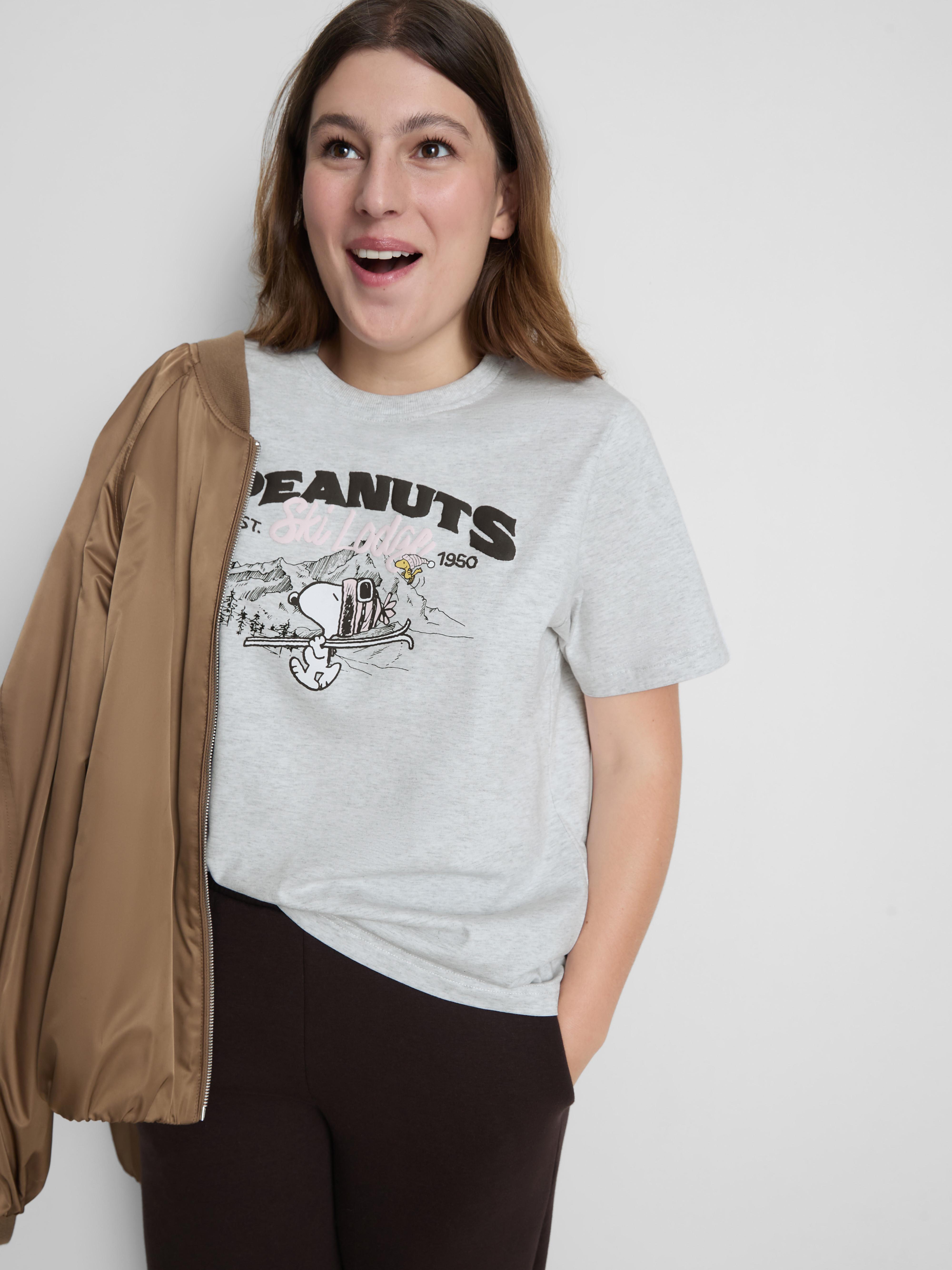 Peanuts Snoopy Graphic T-Shirt