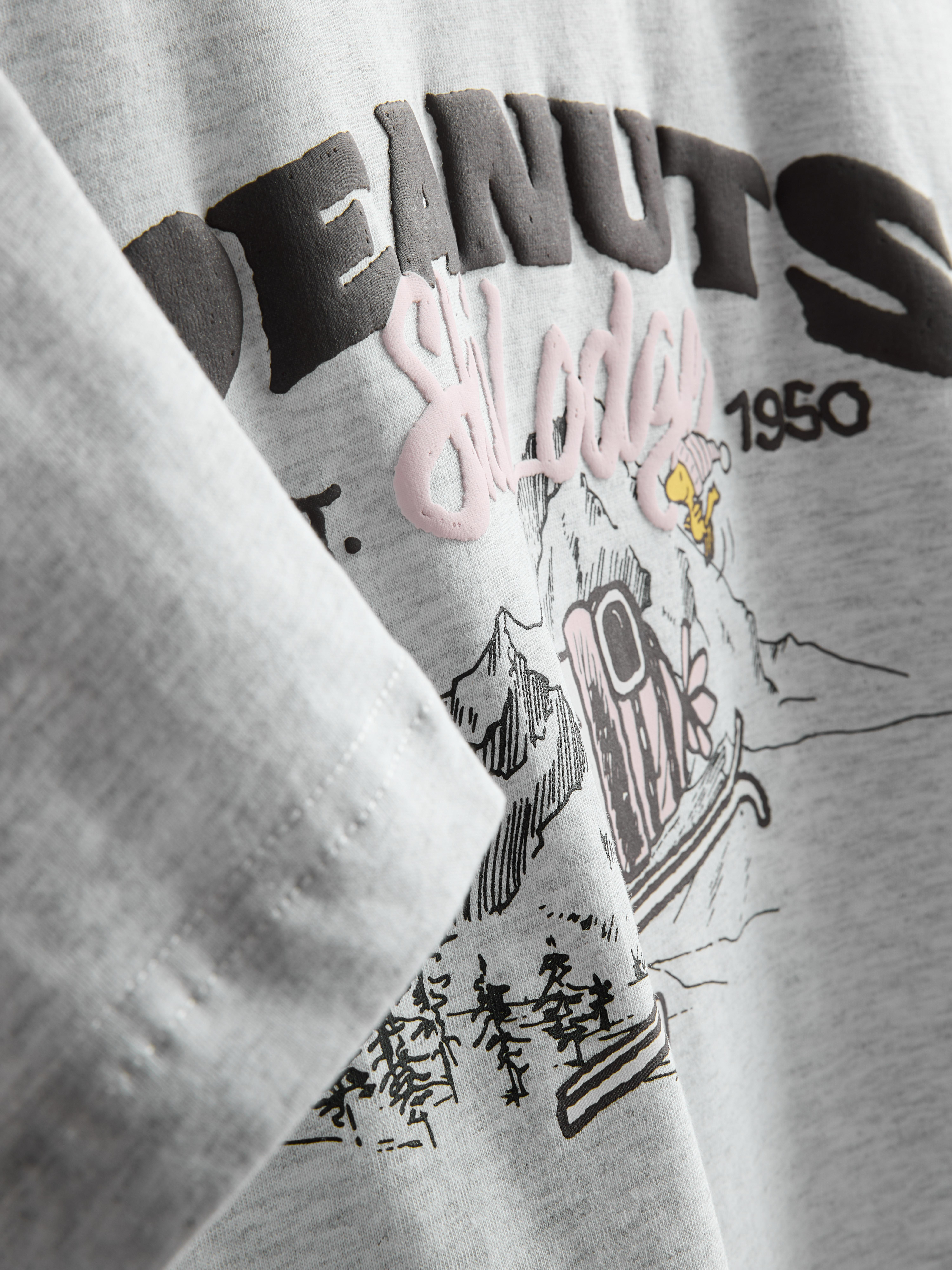 Peanuts Snoopy Graphic T-Shirt