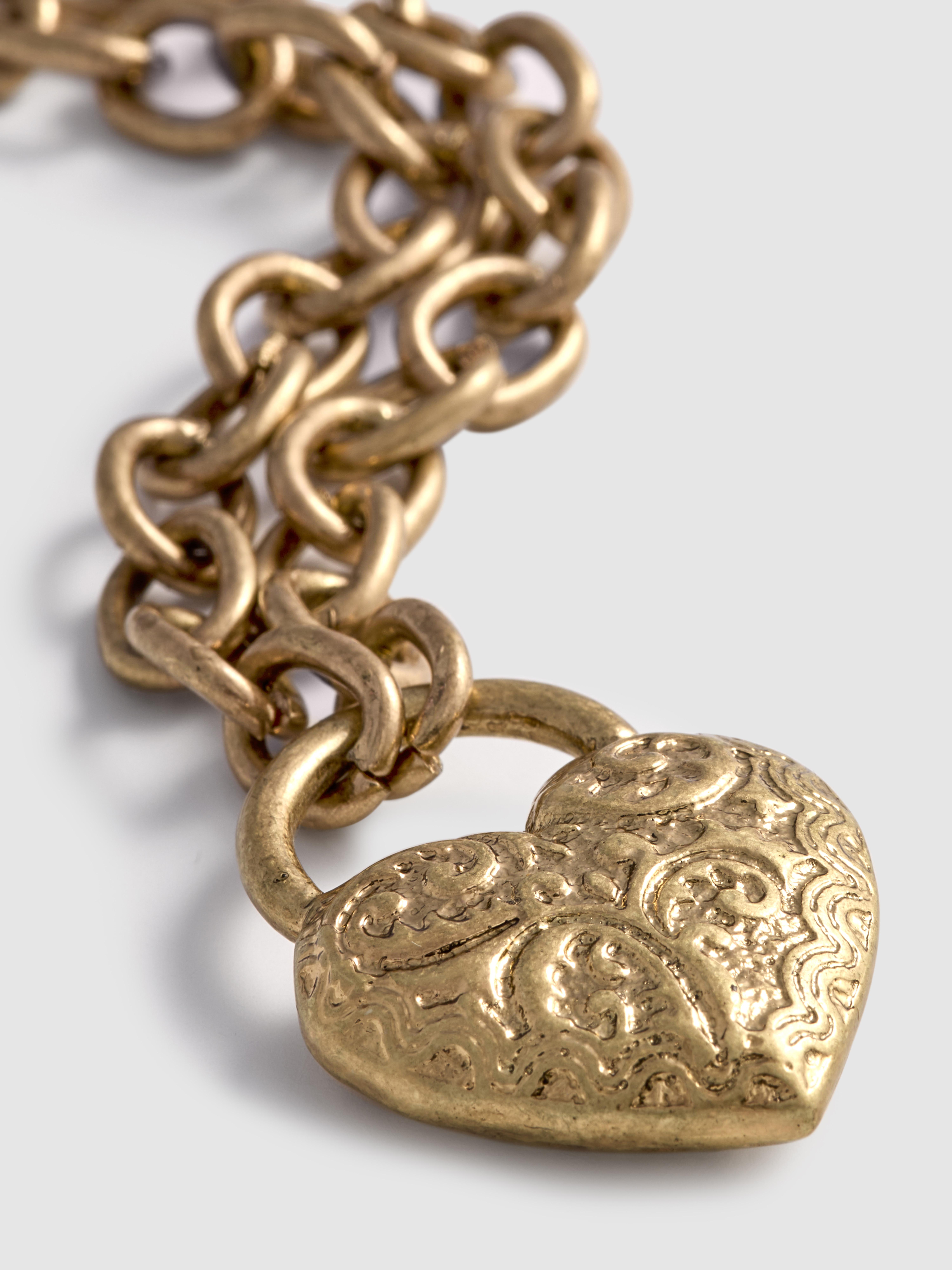 Collar con medallón de corazón de Paula Echevarría