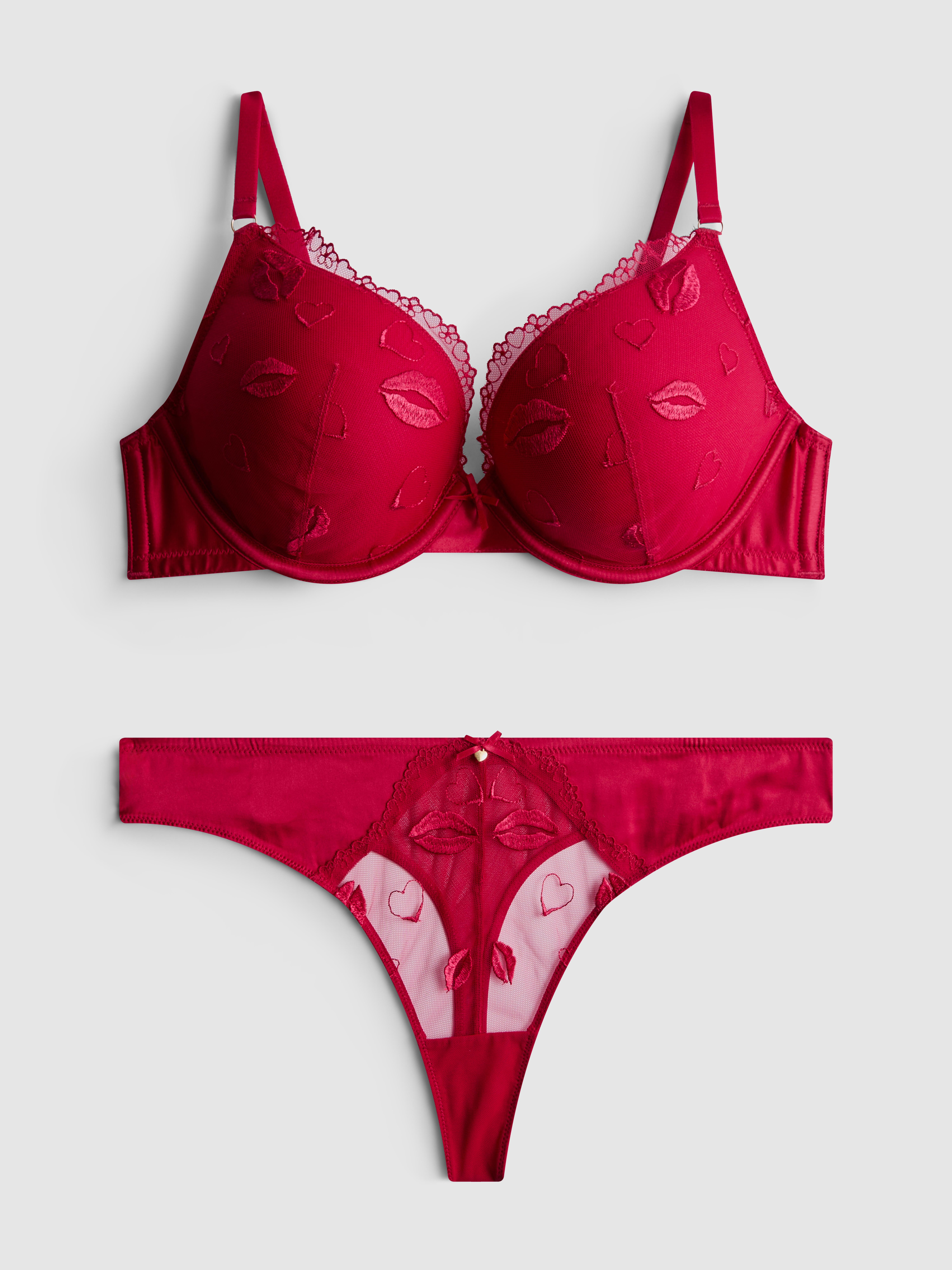 Women's Red Embroidered Lips Maximize Underwear Set