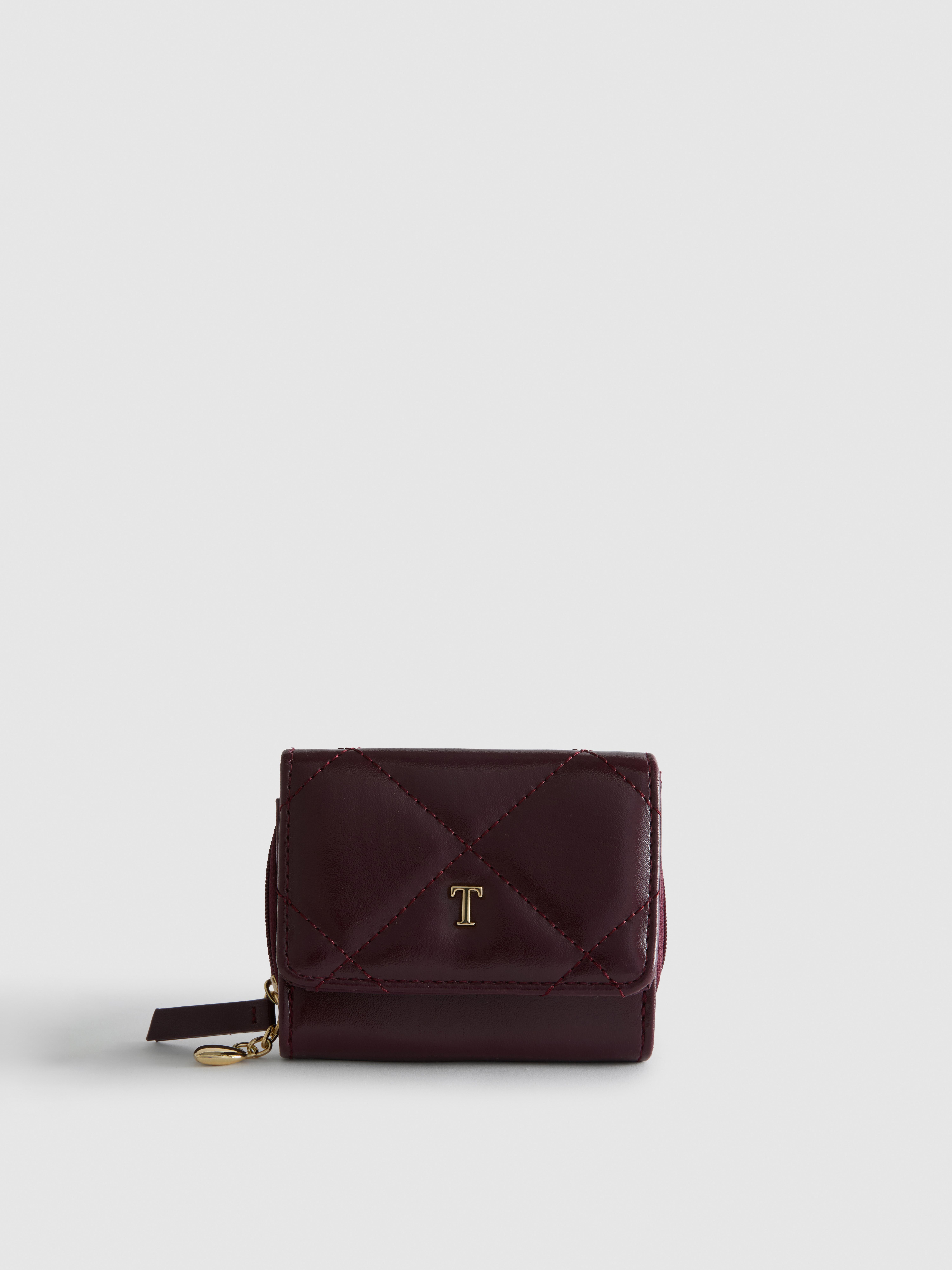 Medium Quilted Charm Wallet Burgundy