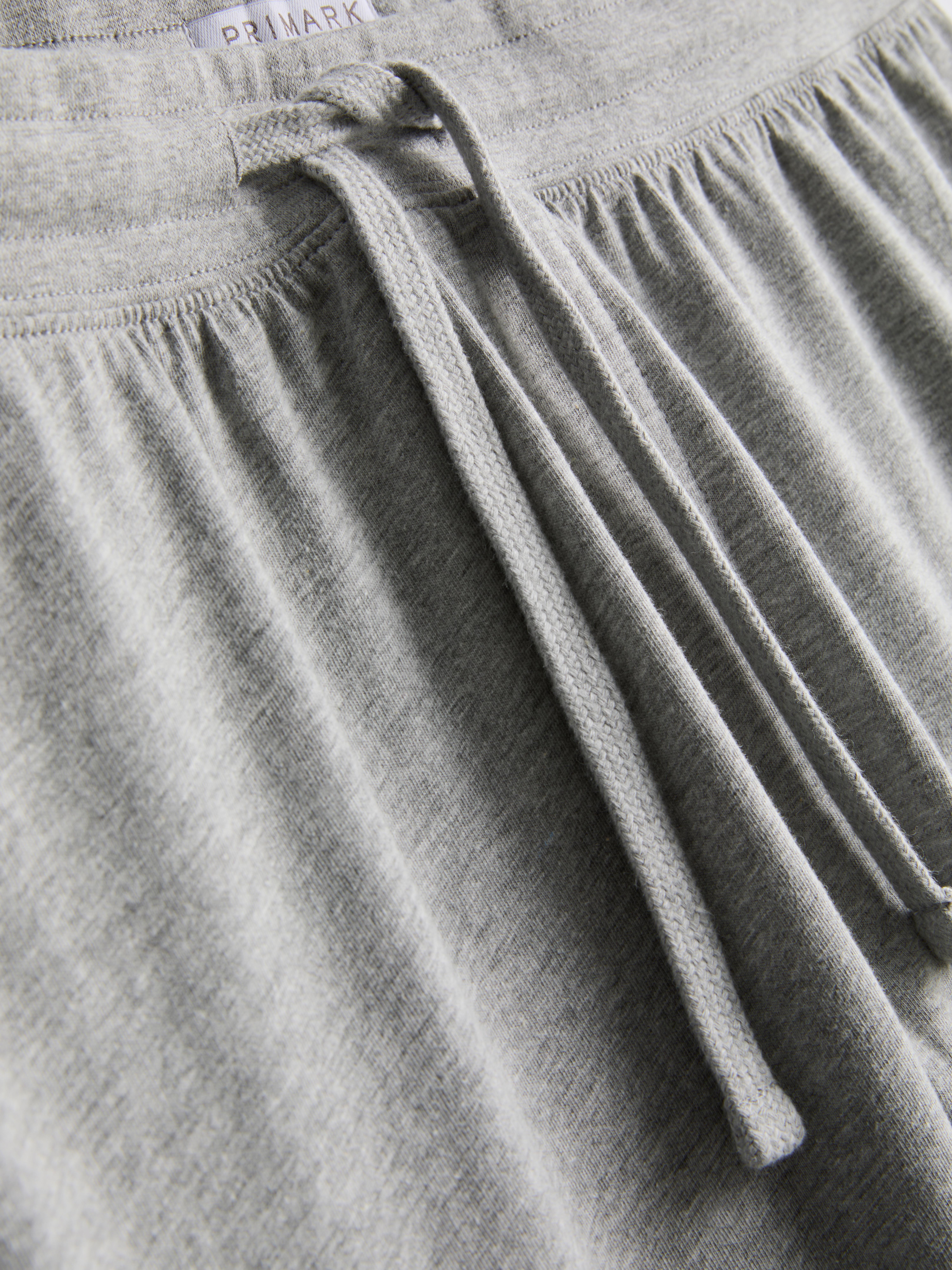 Langer Schlafanzug mit Café Society-Print