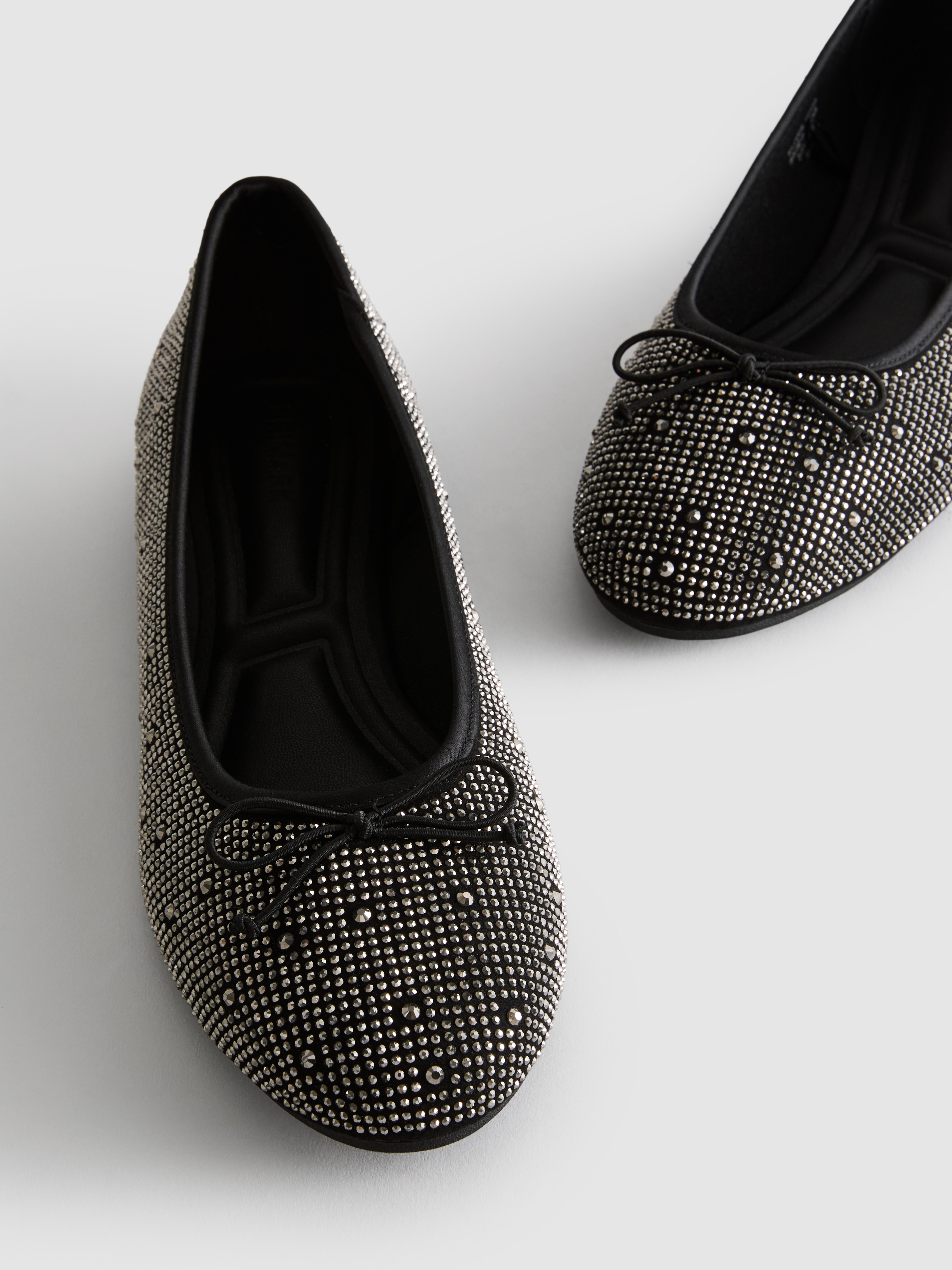 Balerínky so štrasovými kamienkami