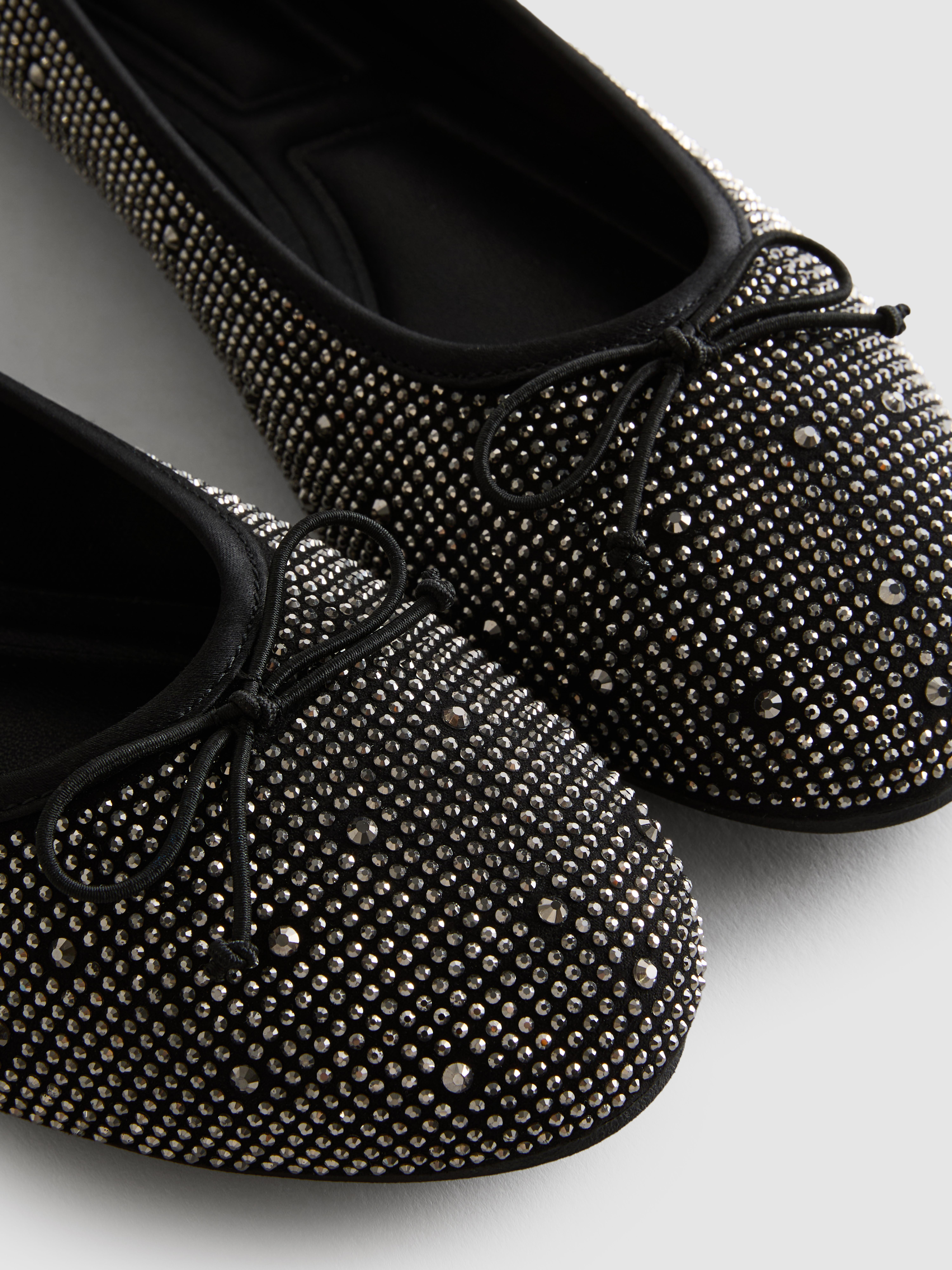 Balerínky so štrasovými kamienkami