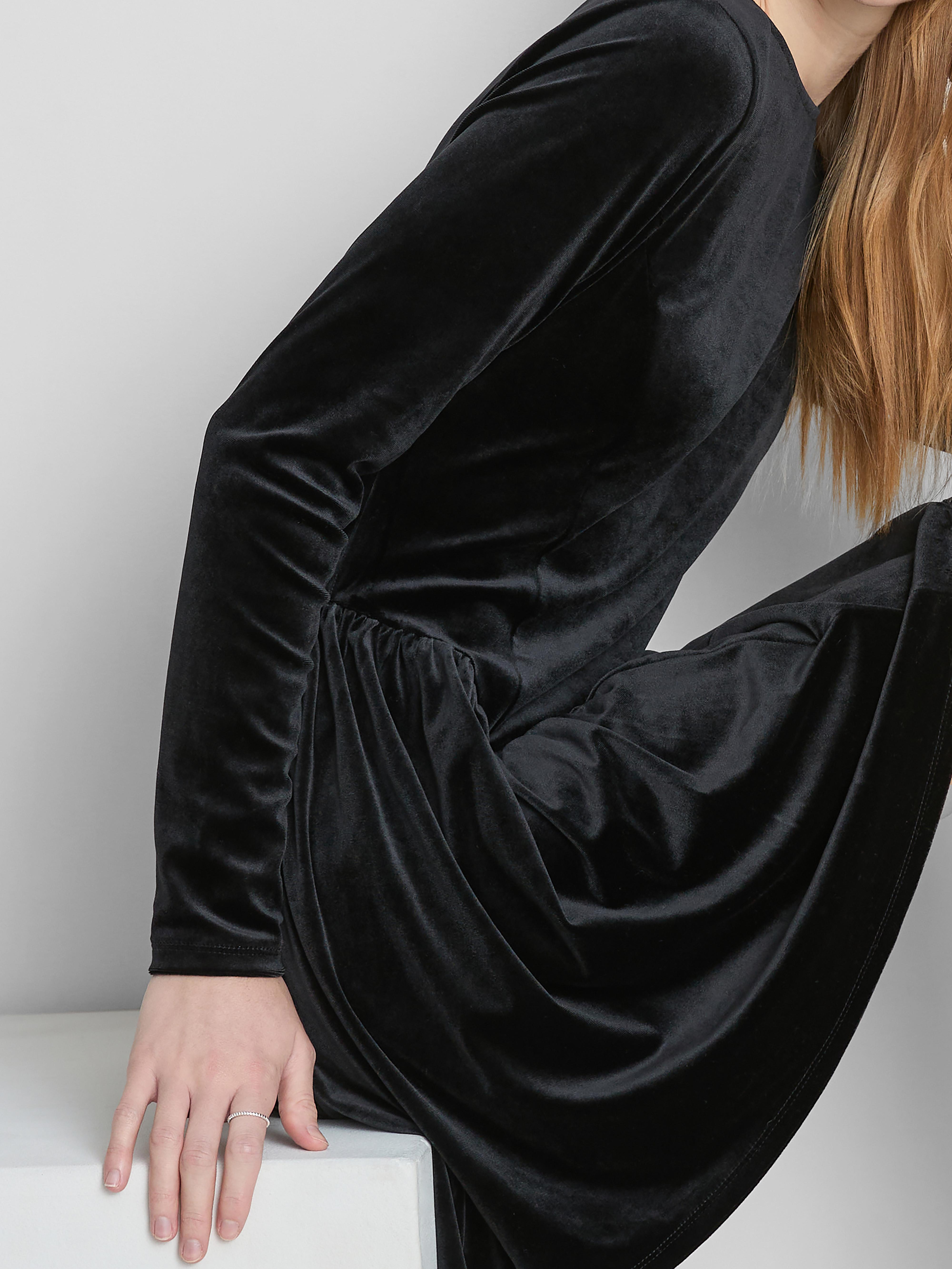 Vianočné zamatové áčkové šaty