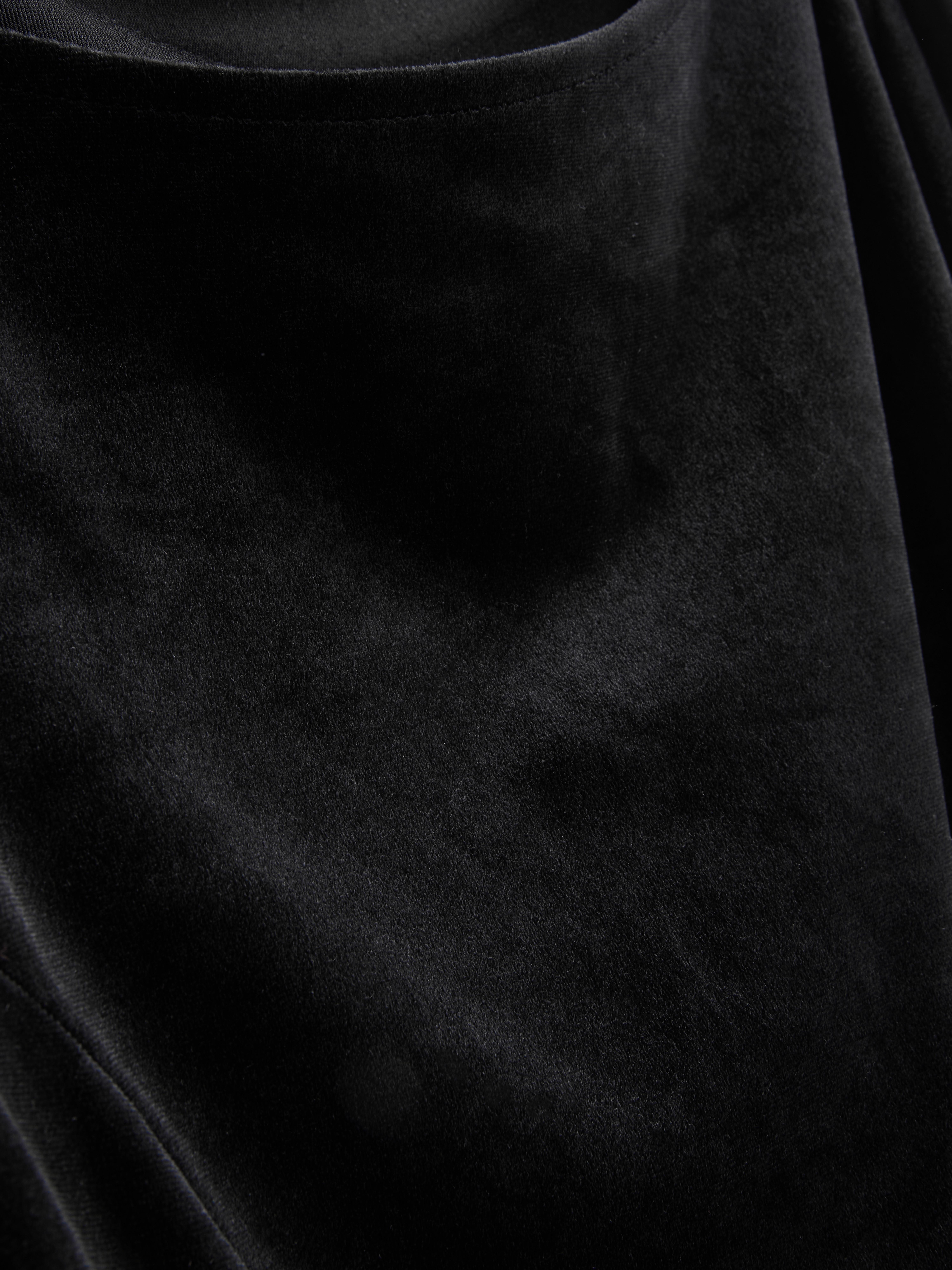 Vianočné zamatové áčkové šaty