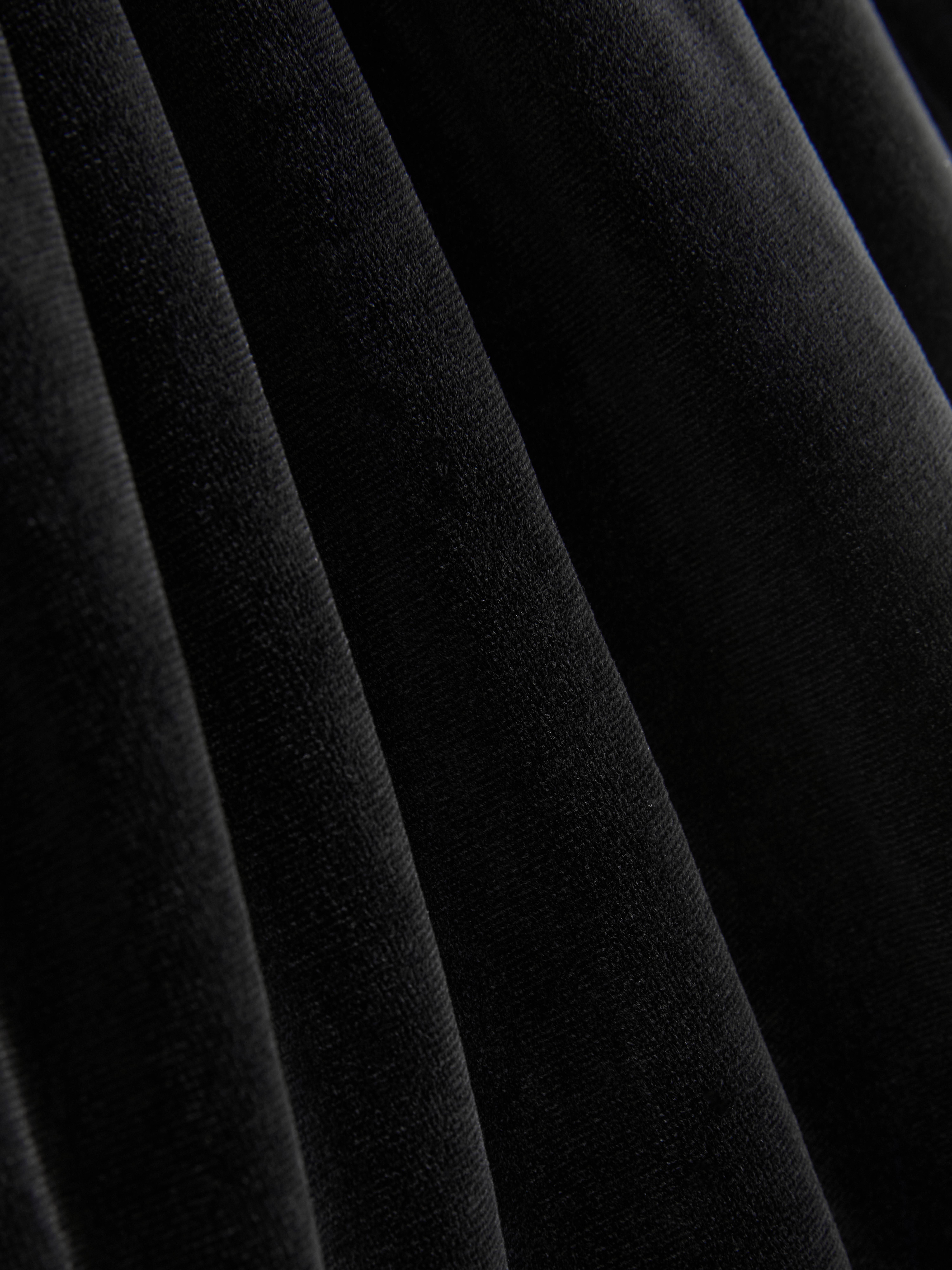 Vianočné zamatové áčkové šaty