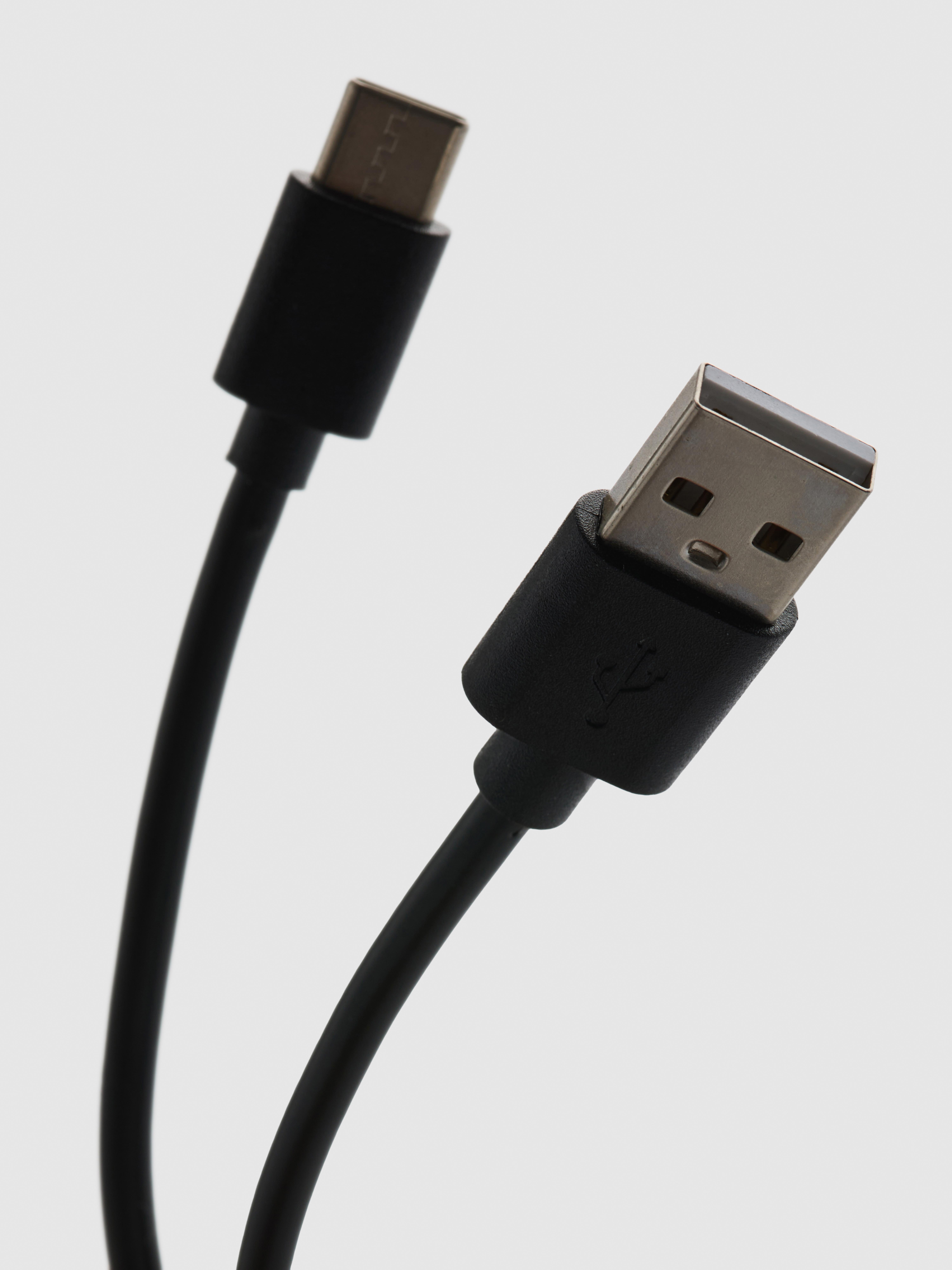 Kabel z końcówkami USB-A i USB-C, 1 m