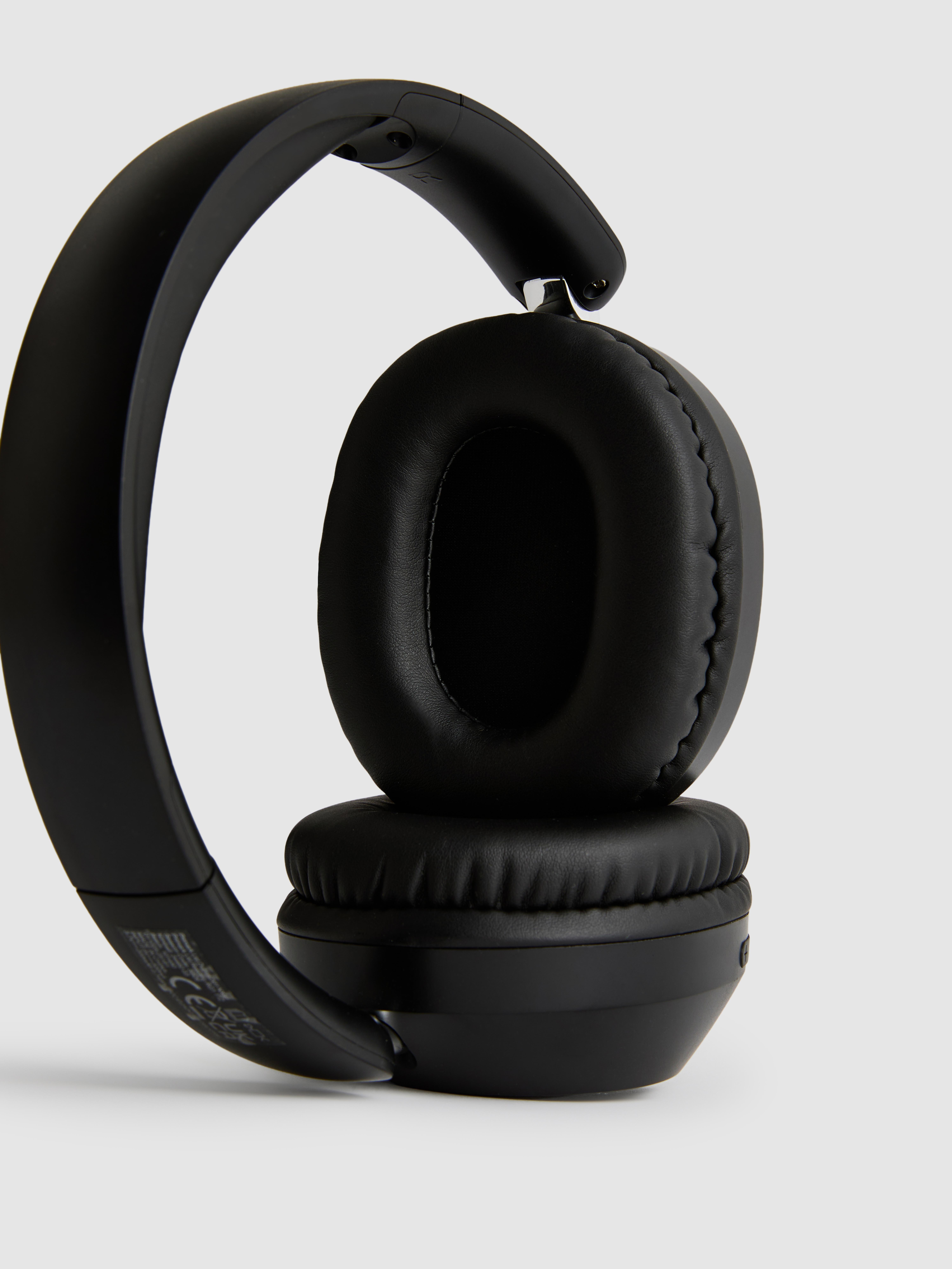 Căști over-ear fără fir