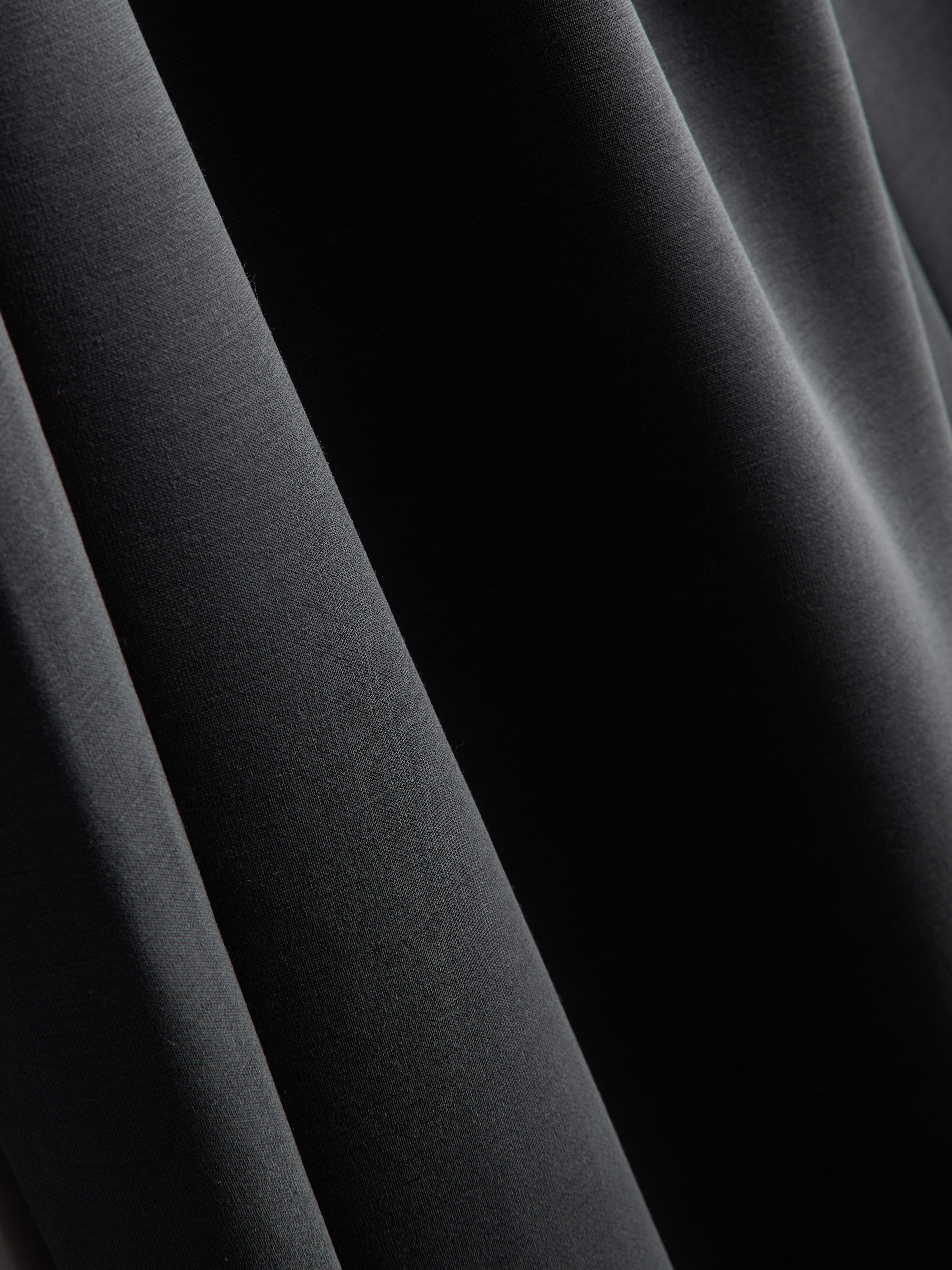 Elegantní tepláky se širokými nohavicemi