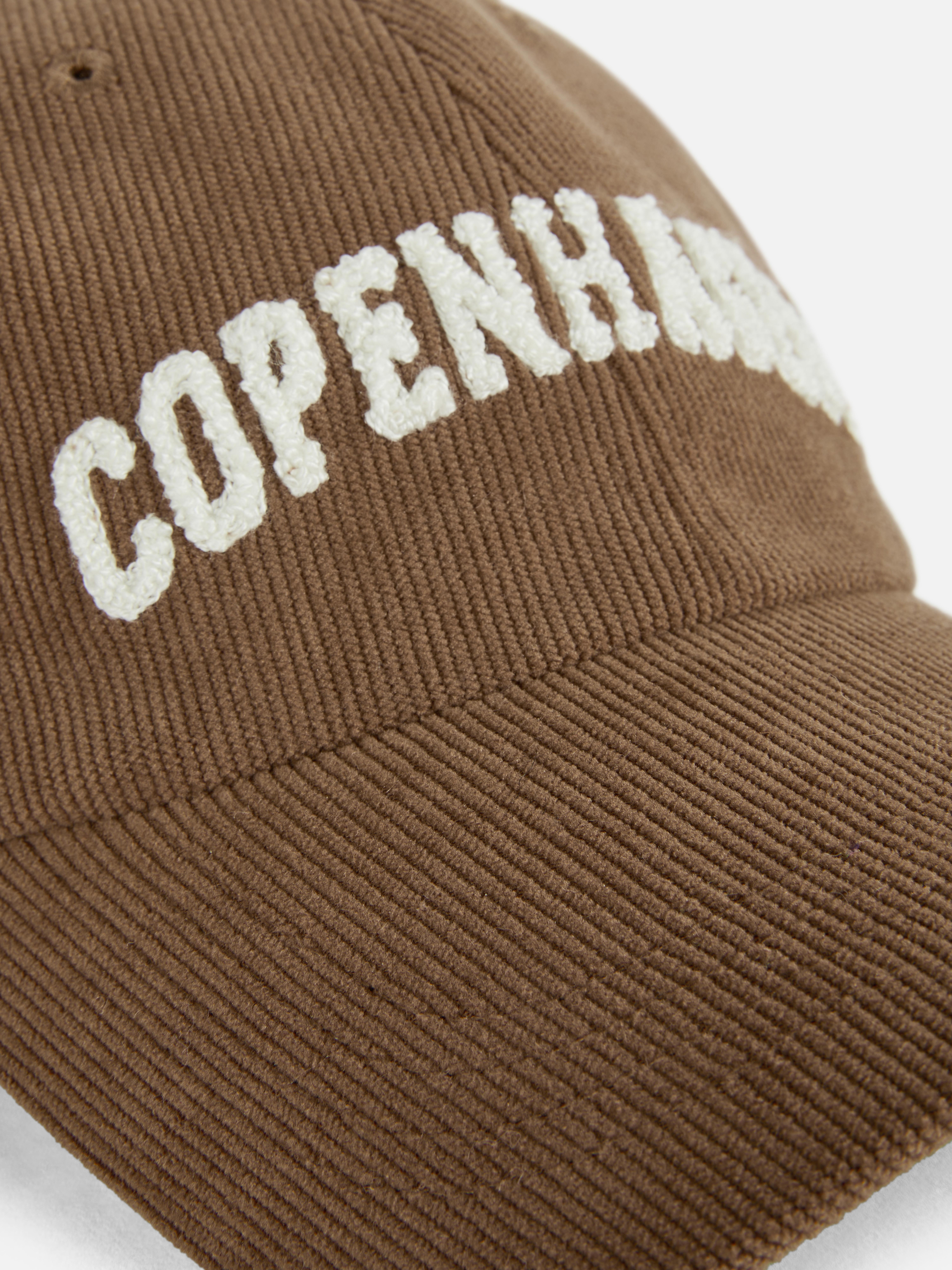 Corduroy pet Copenhagen Paula Echevarría
