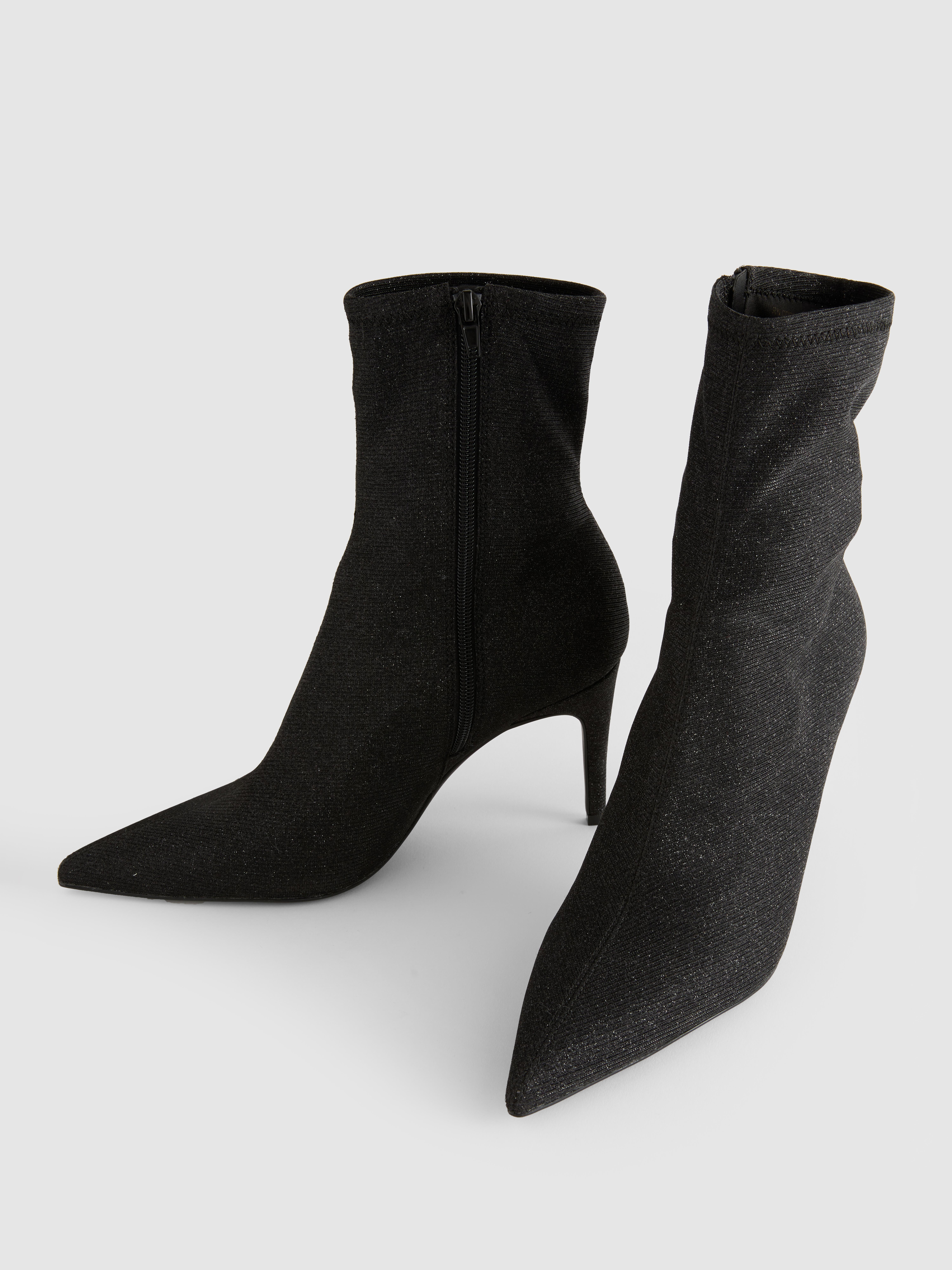 Botins pontiagudos brilho