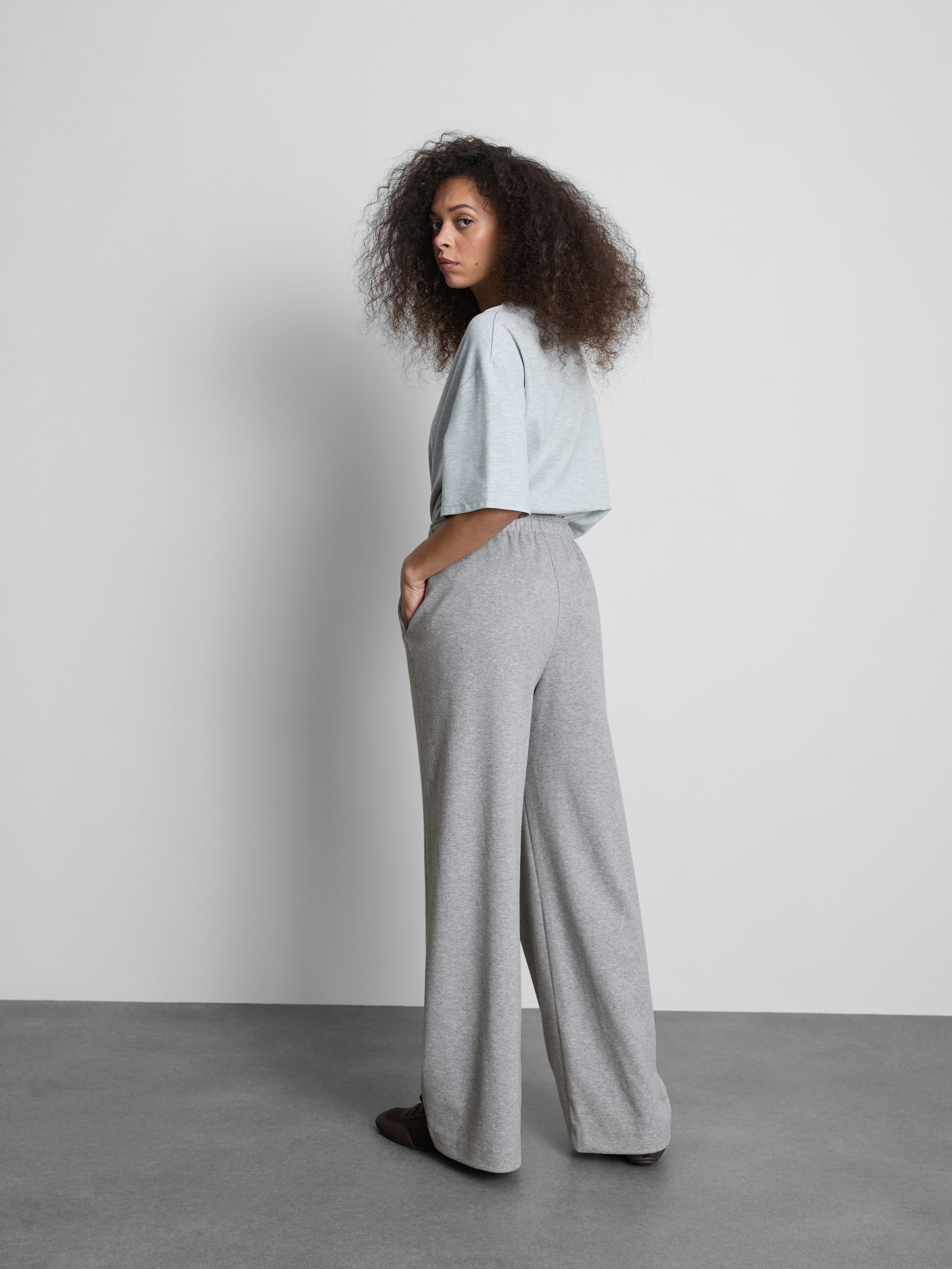 Women's Light Gray Relaxed Straight-Leg Joggers