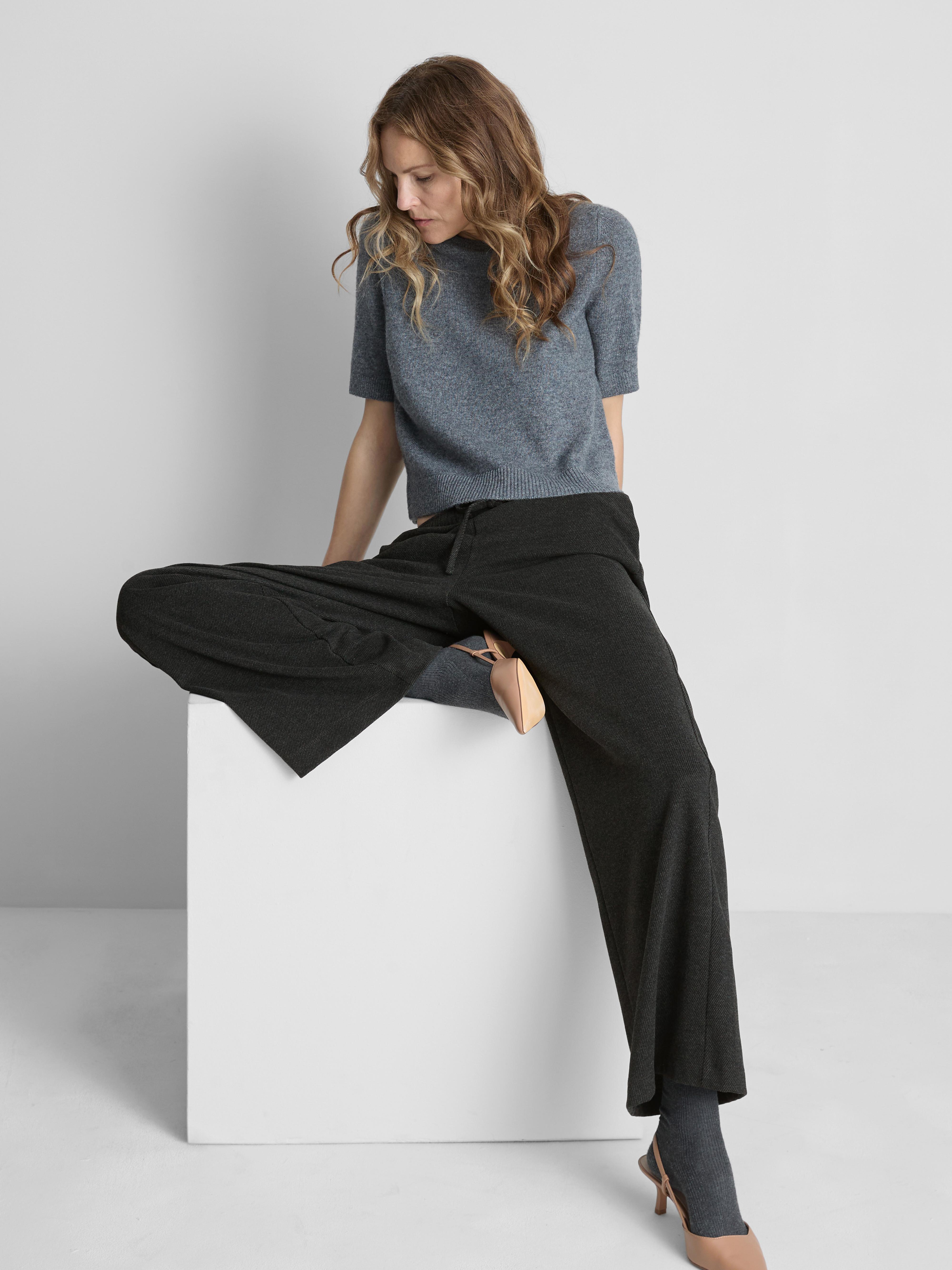 Women's Charcoal Relaxed Straight-Leg Joggers