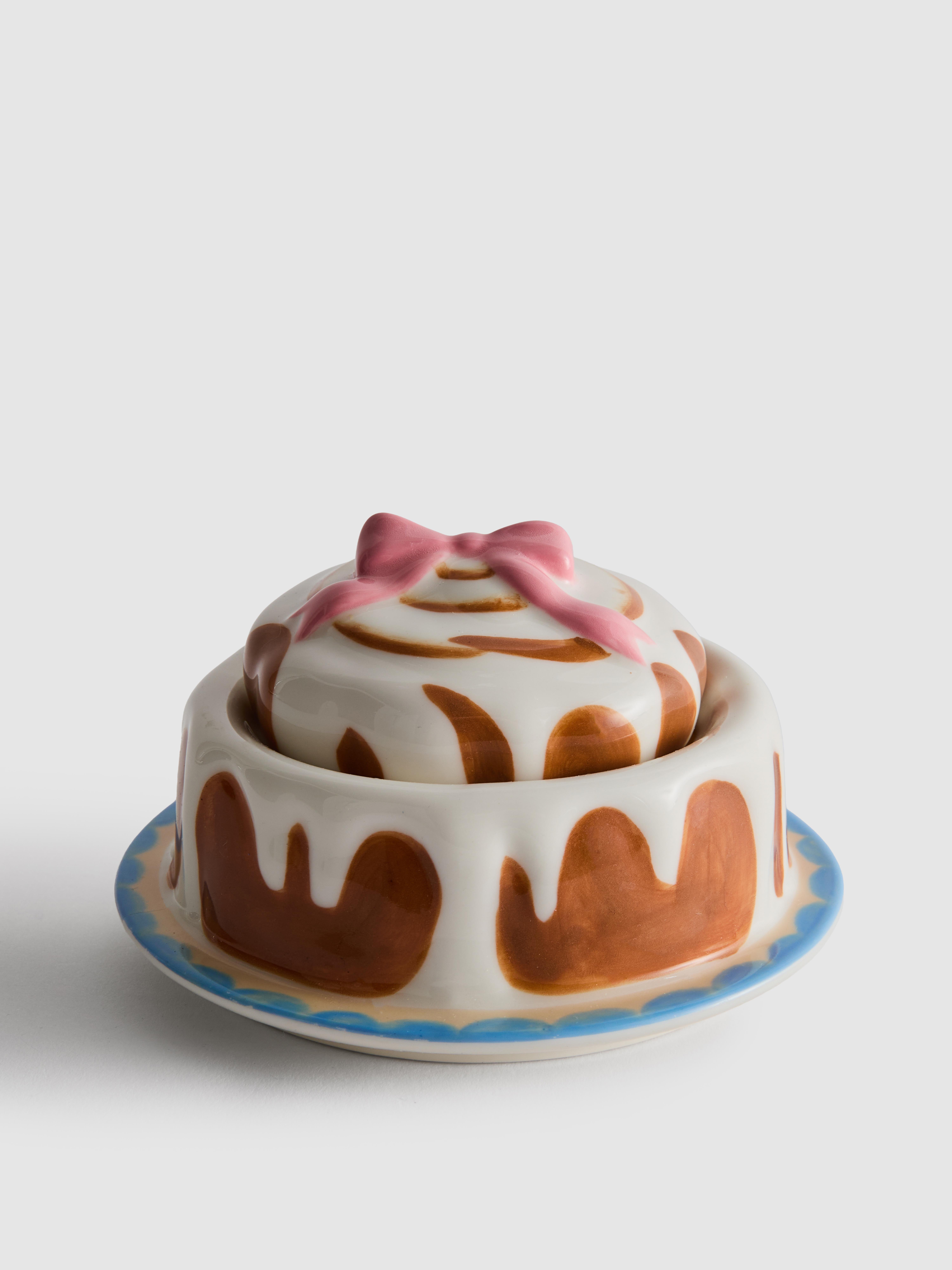 Cinnamon Roll Lidded Candle