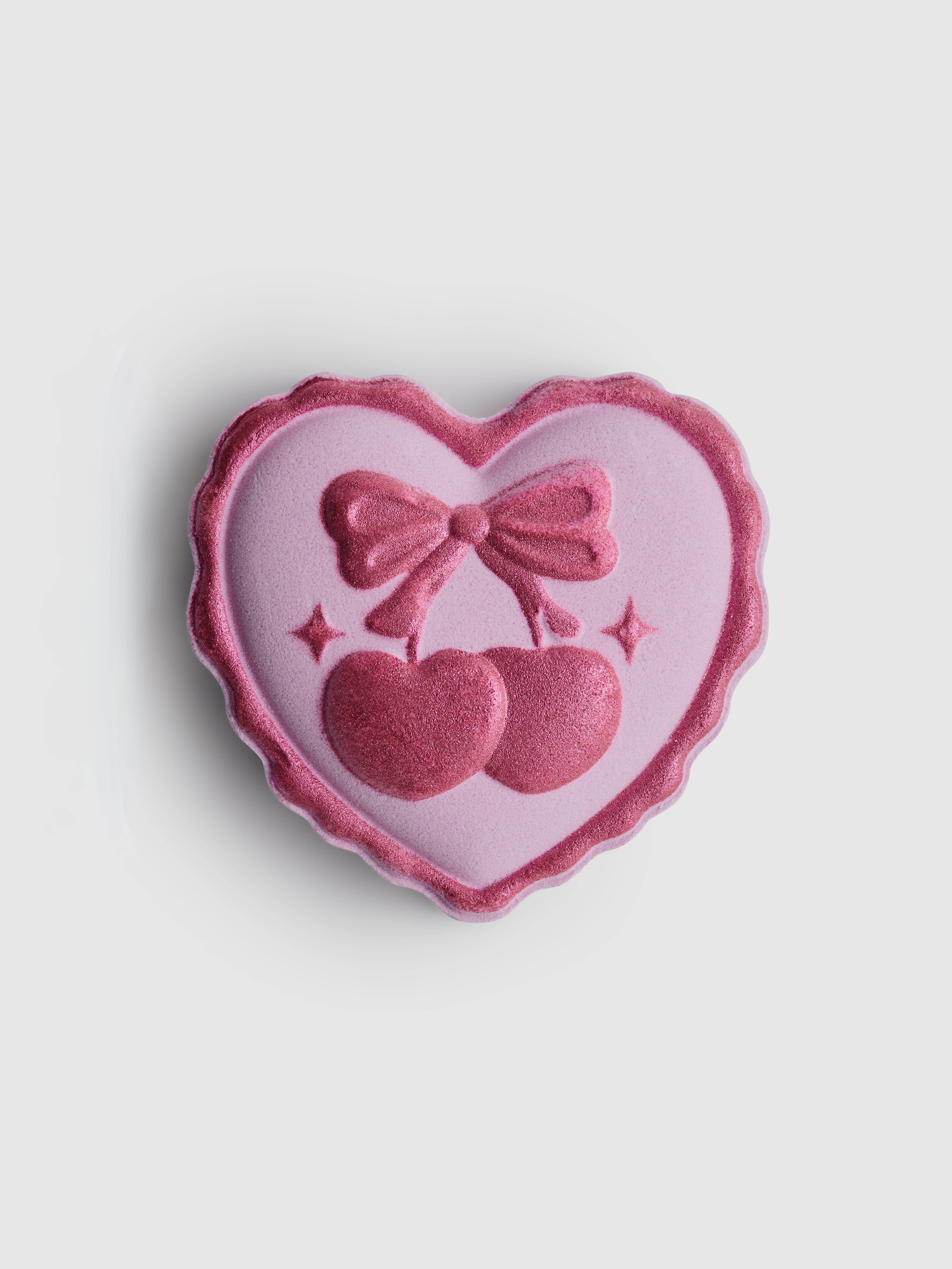 Šumivá bomba do koupele ve tvaru srdíčka s třešněmi