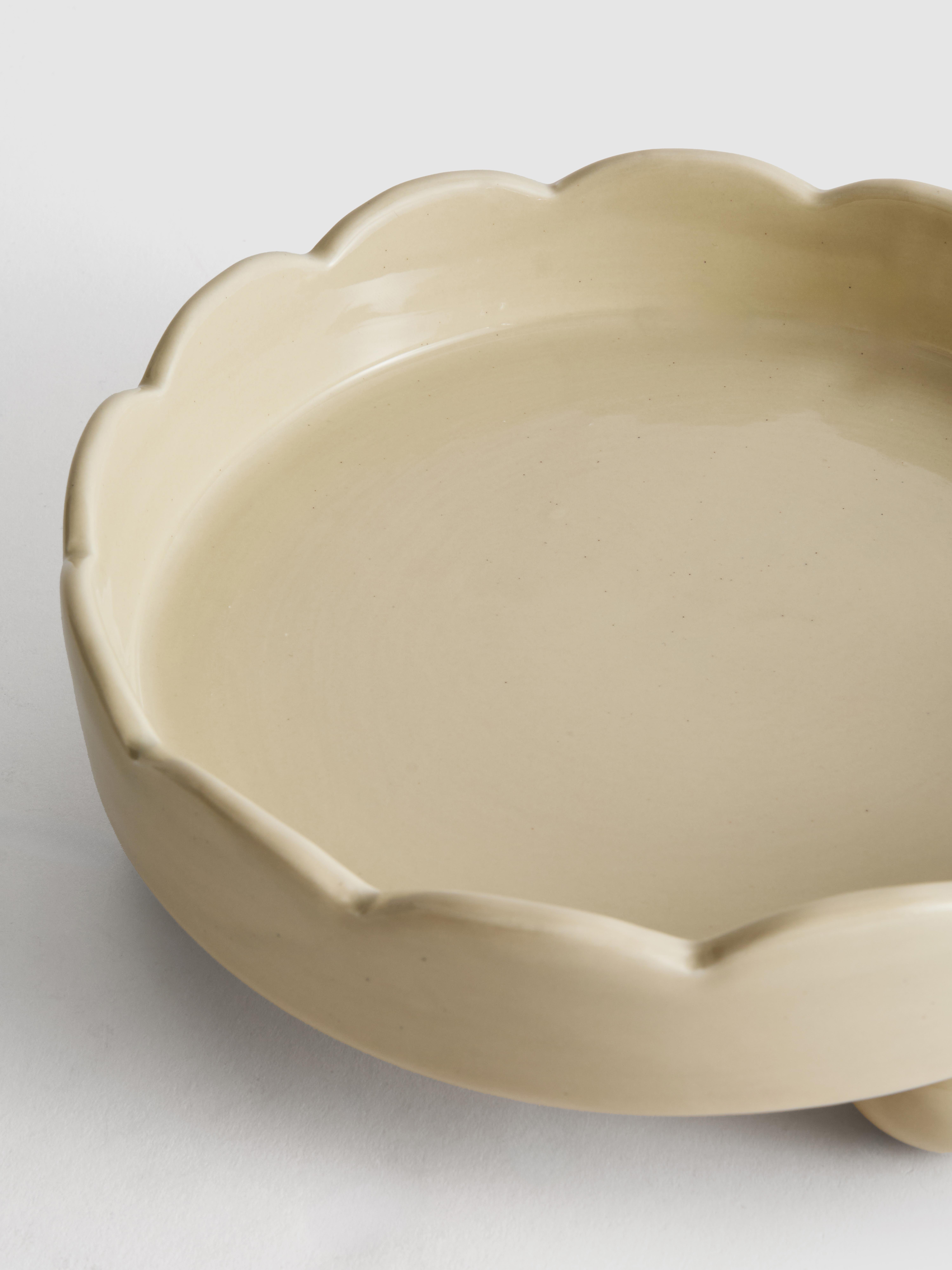 Geschulpt snuisterijenschaaltje