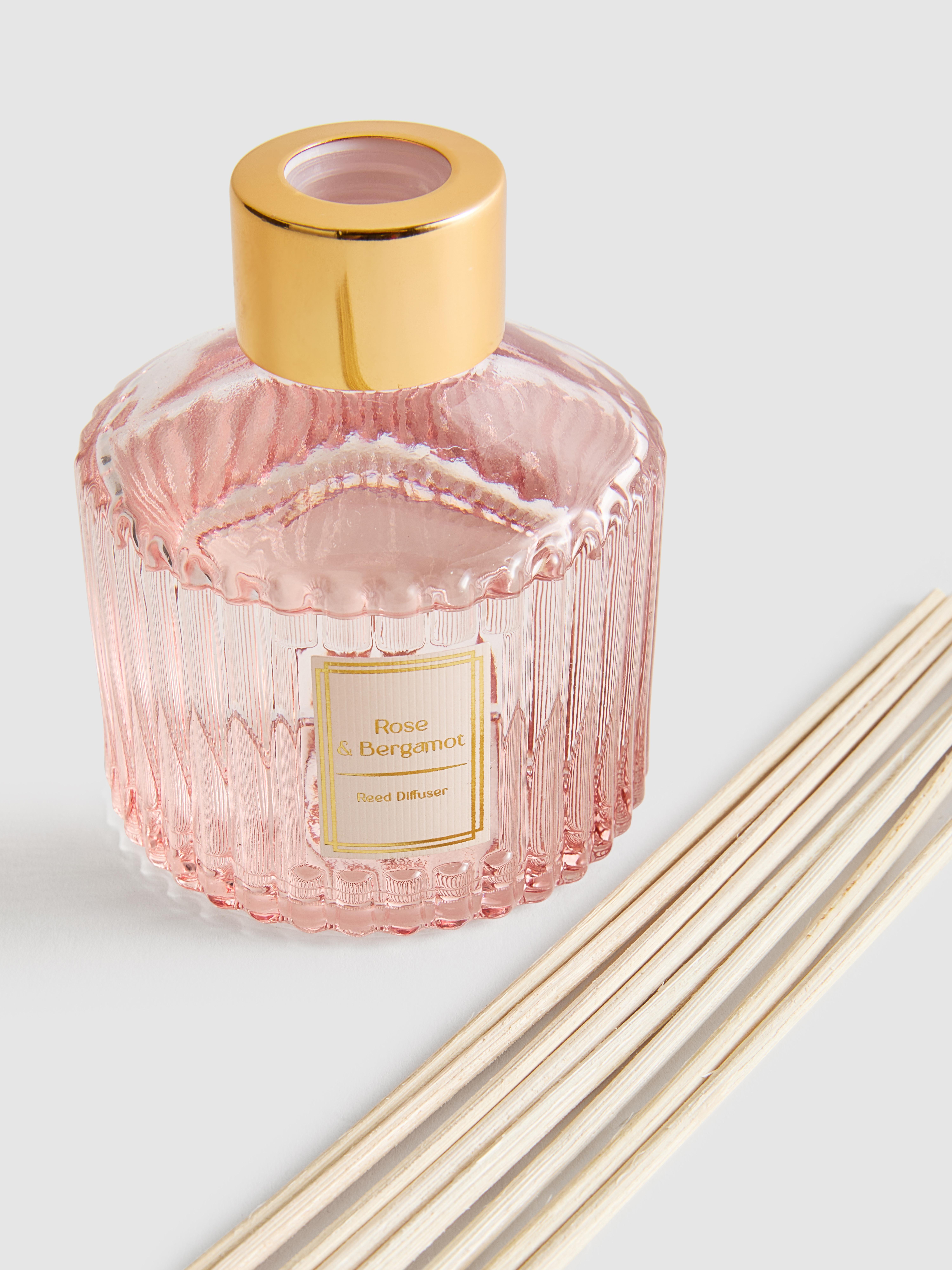 Scented Reed Diffuser In Fluted Jar