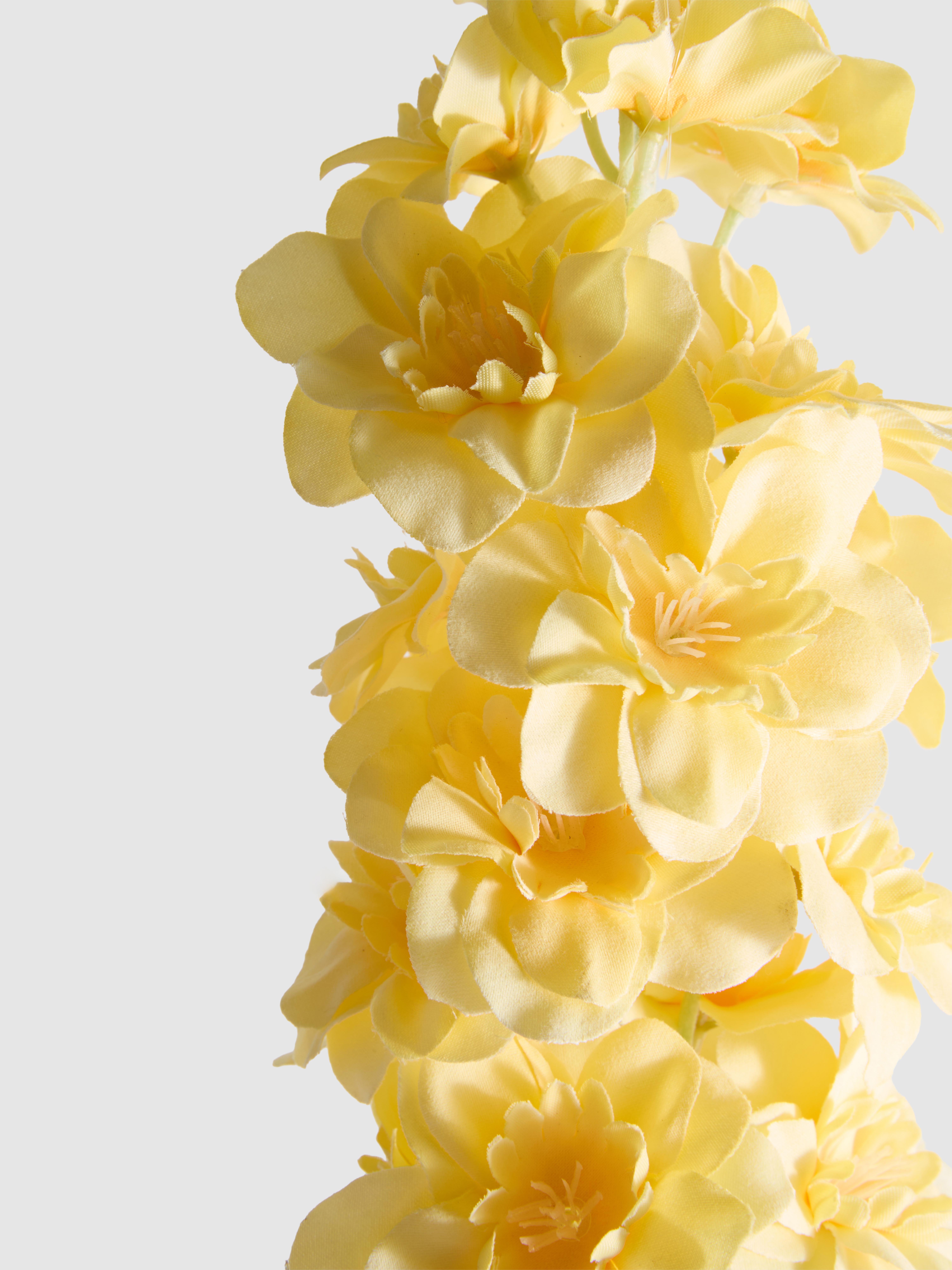 Pianta di delphinium artificiale a stelo singolo