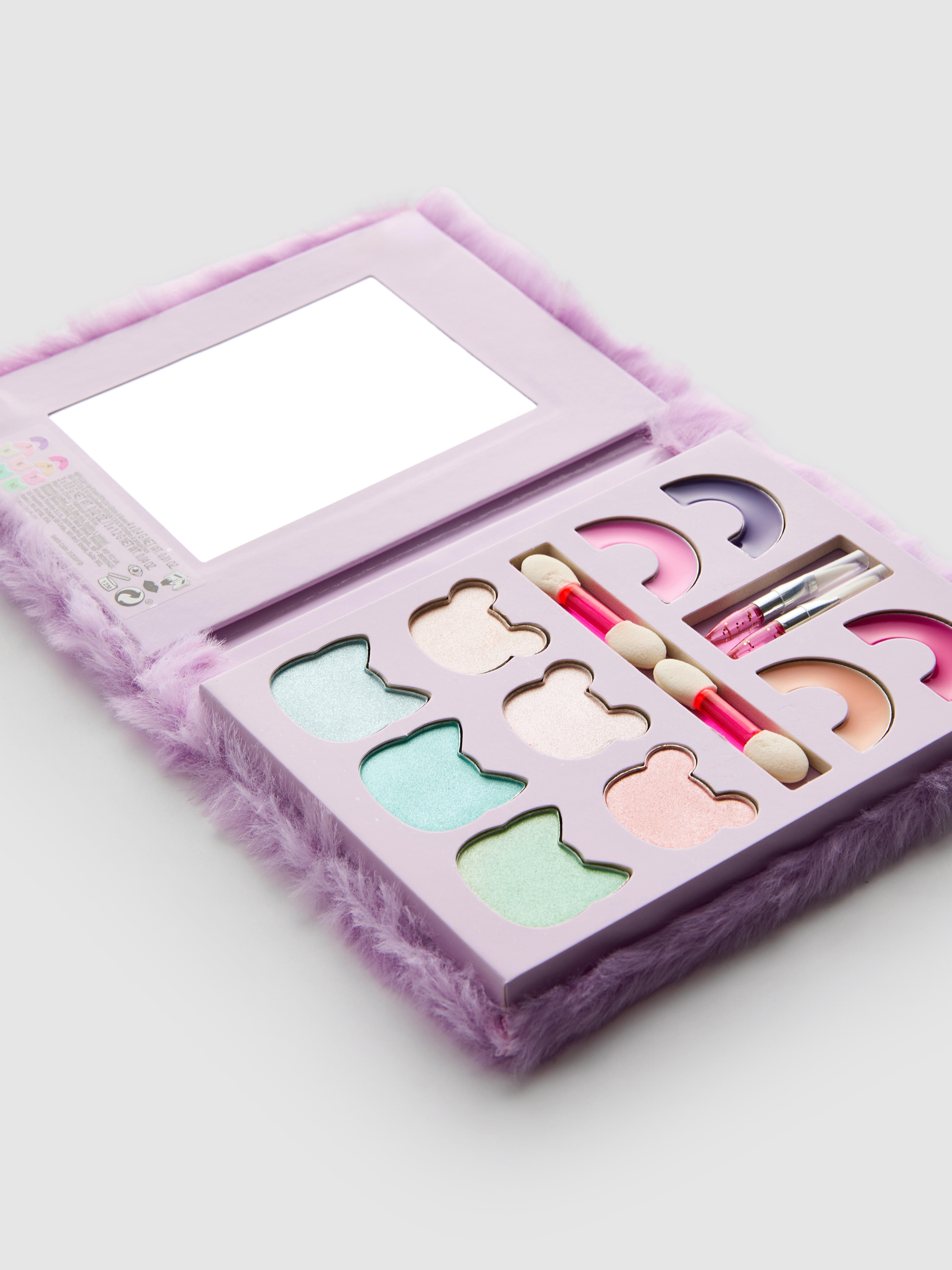 Pluizig make-uppalet met kat