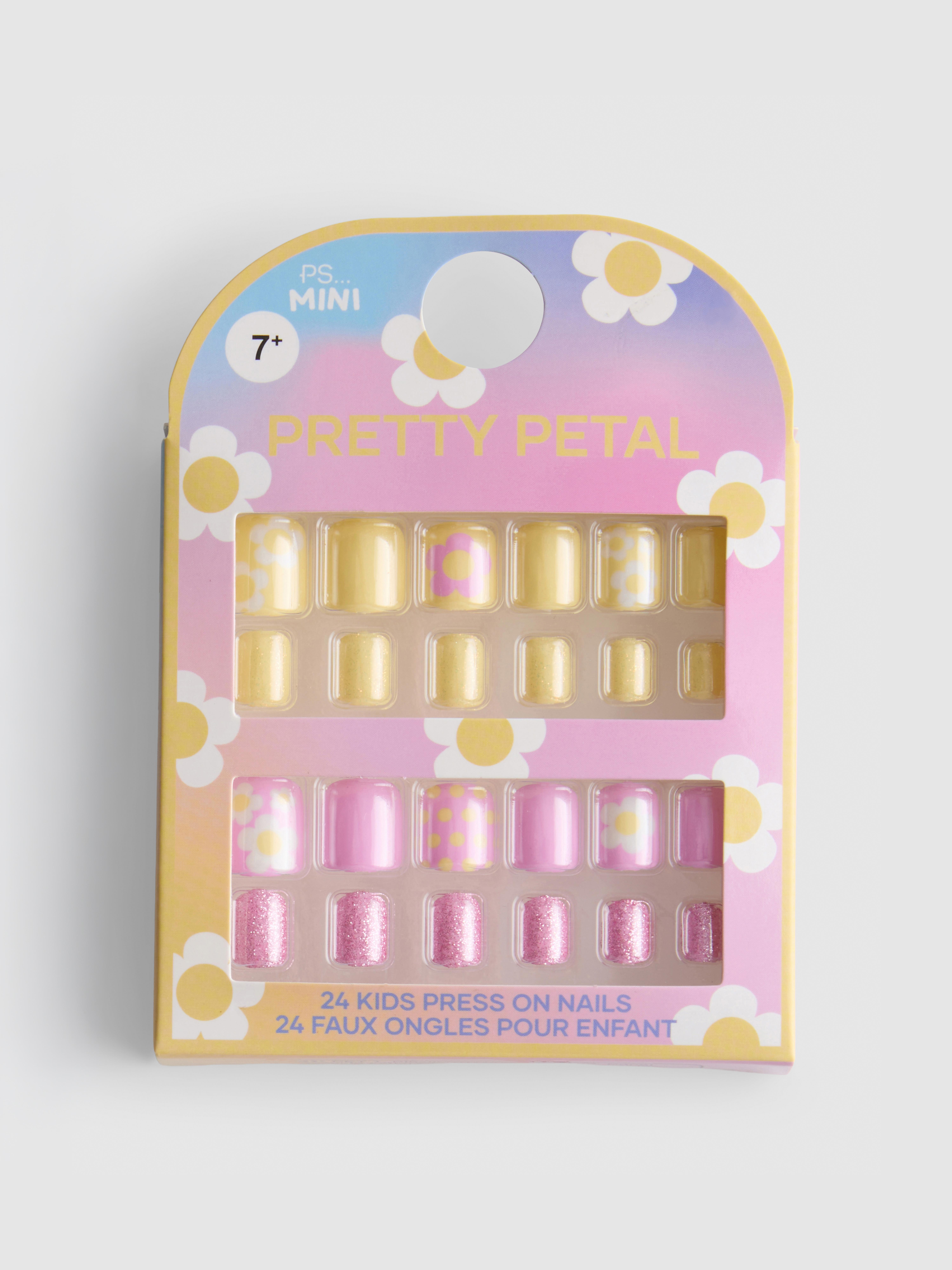 PS... Mini Floral Press On False Nails