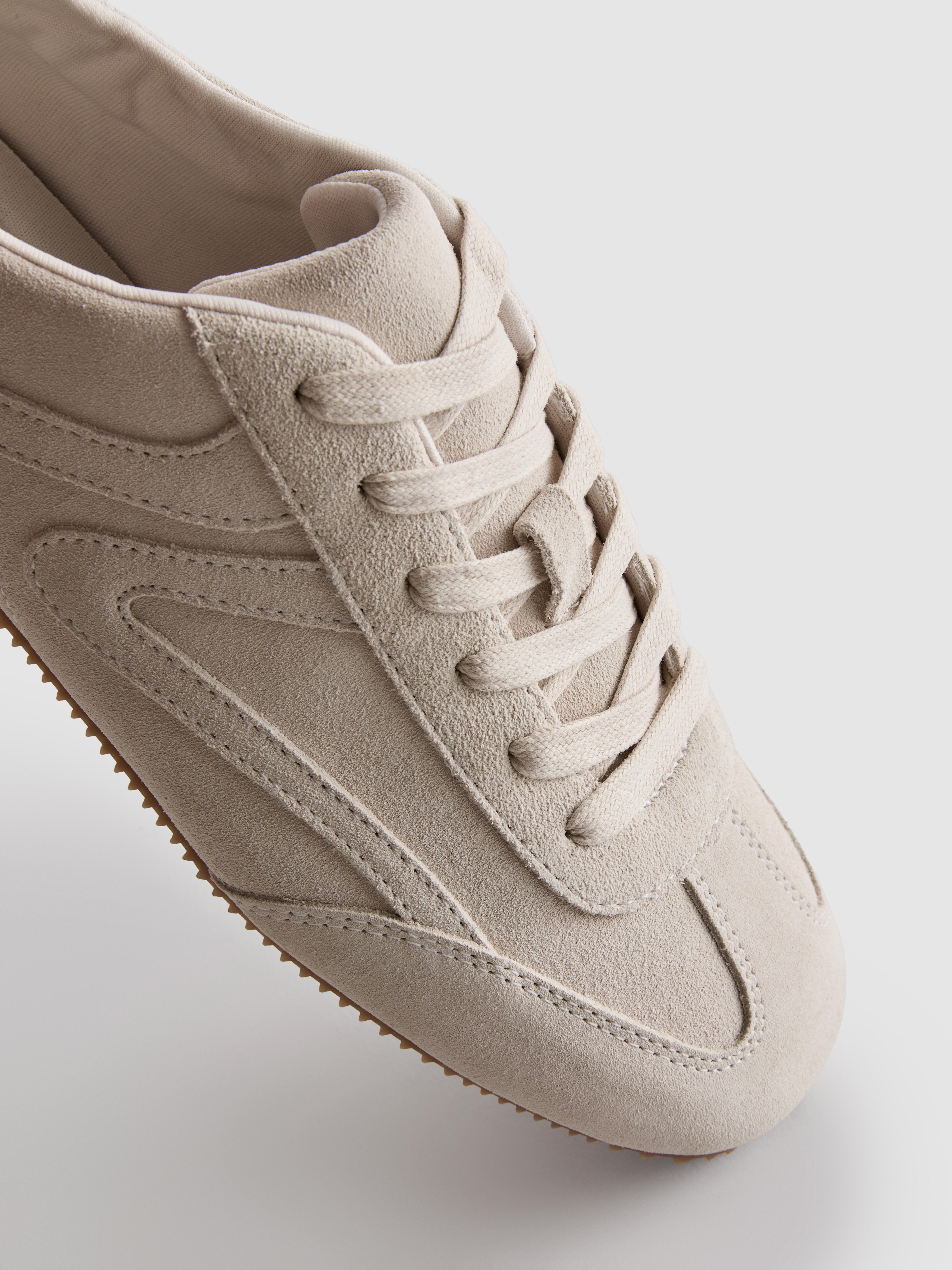 The Edit Low-Top Trainers