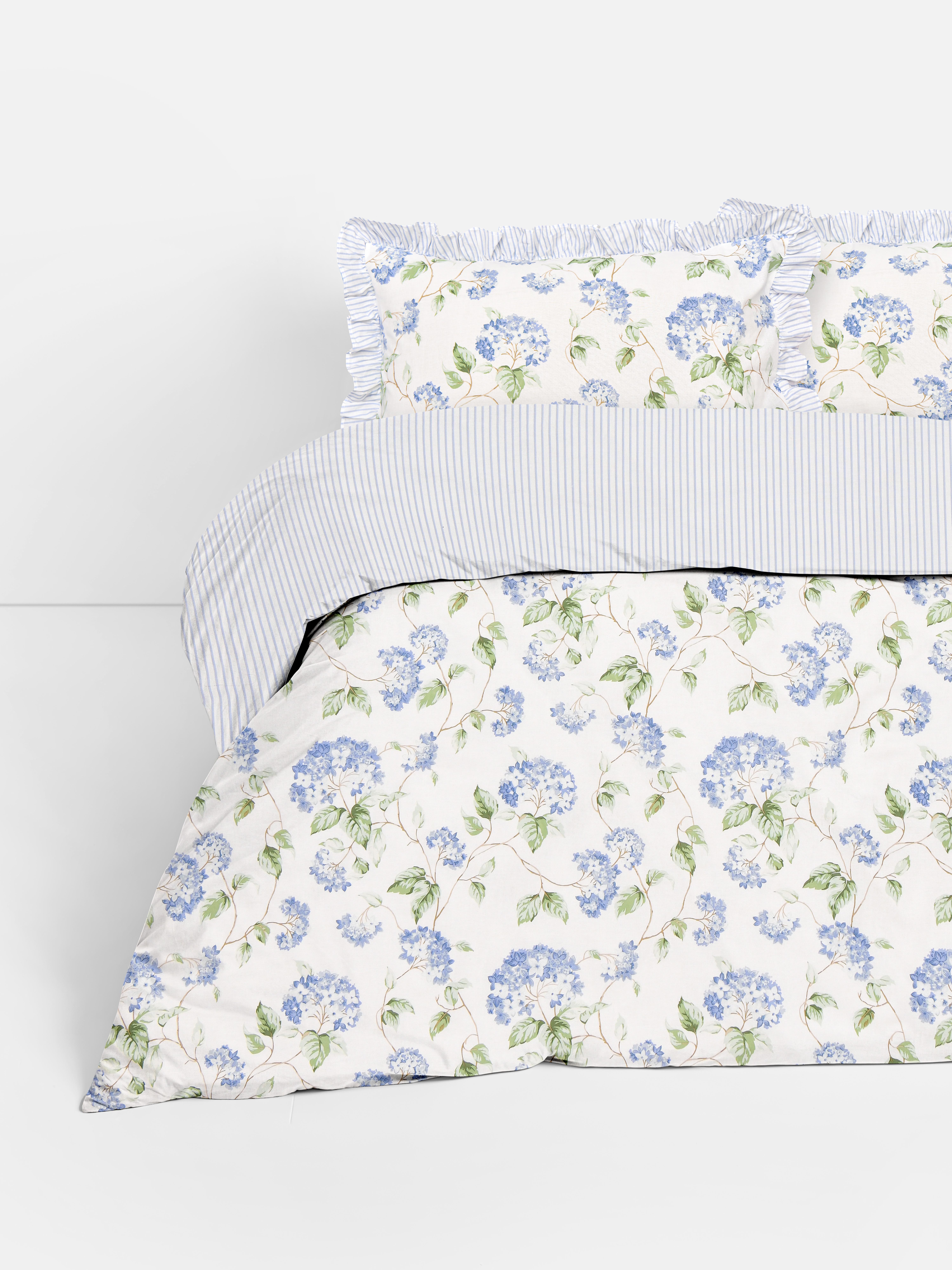 Hydrangea King Sized Duvet Cover Set