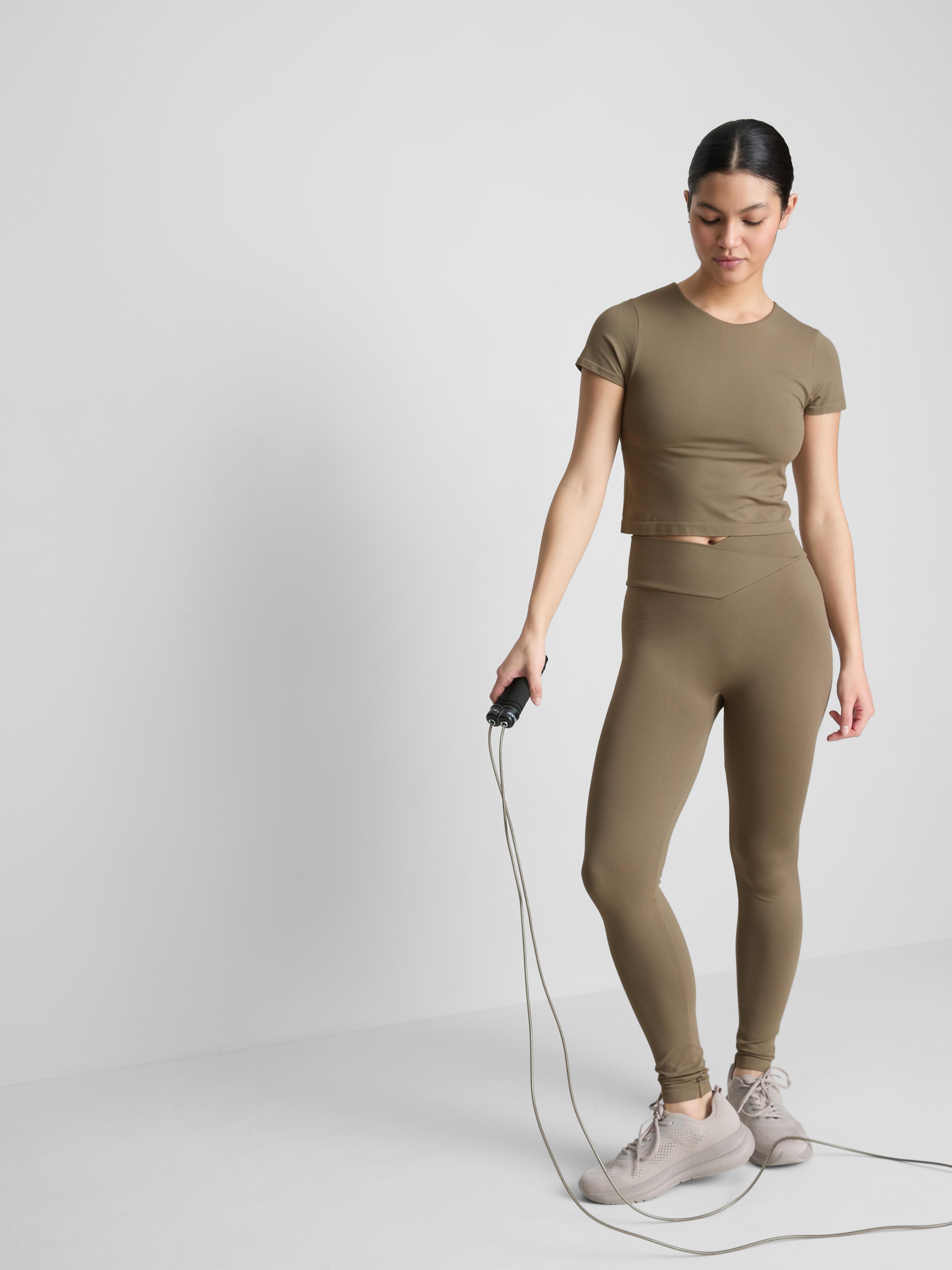 Women's Olive Soft Seamless Active Tee