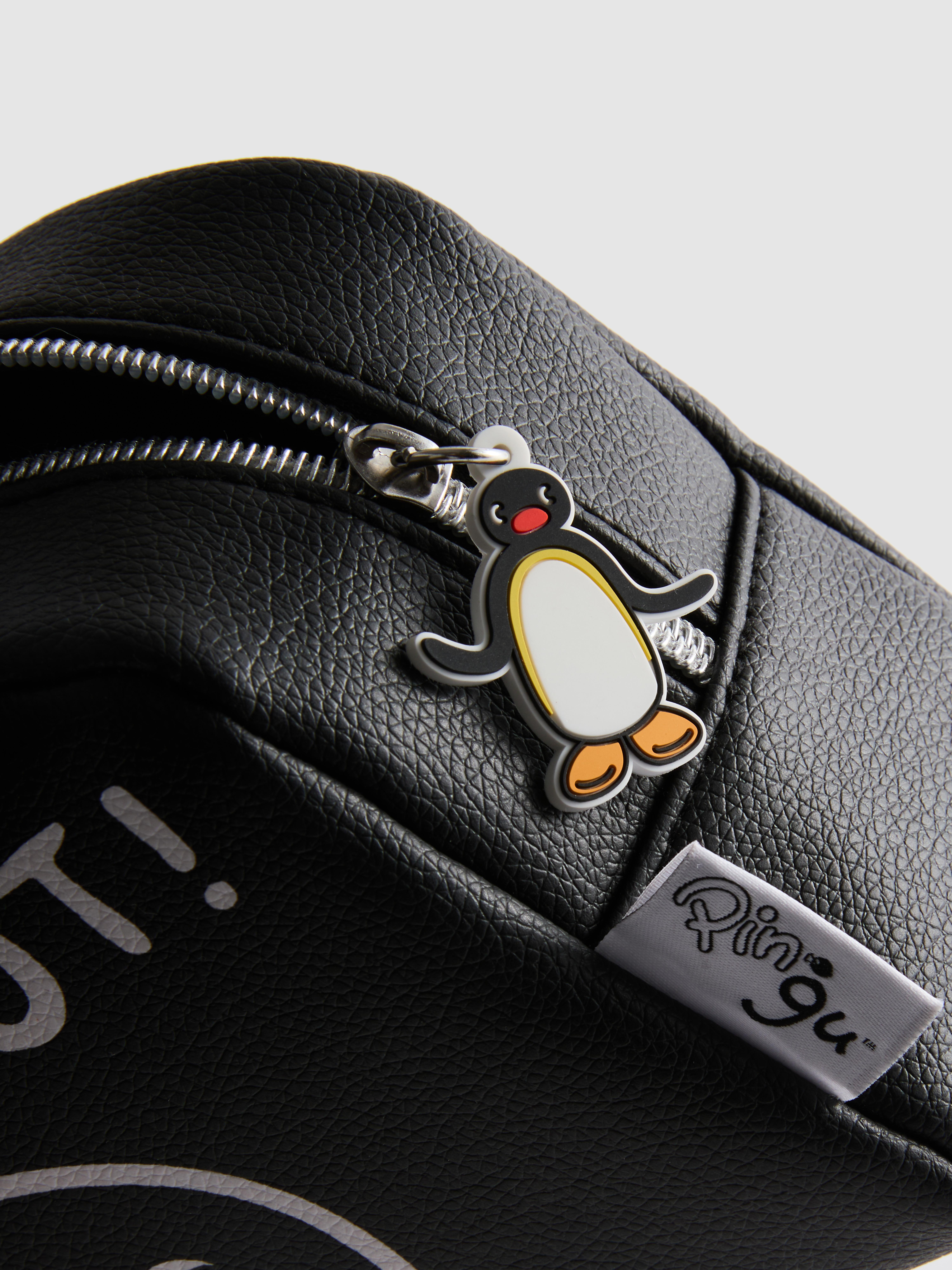 Pingu Make Up Bag