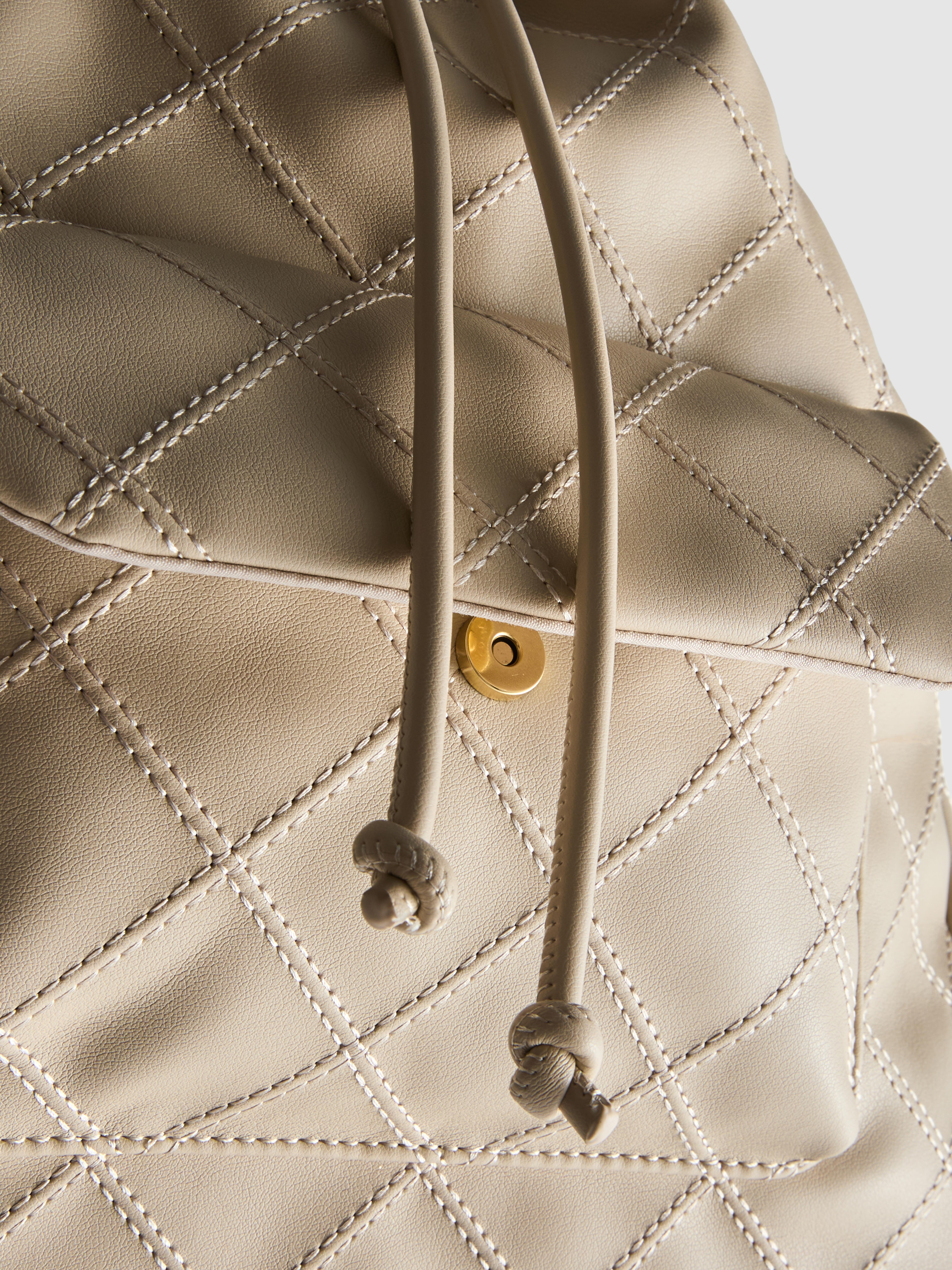 Women's Ivory Quilted Faux Leather Bucket Bag