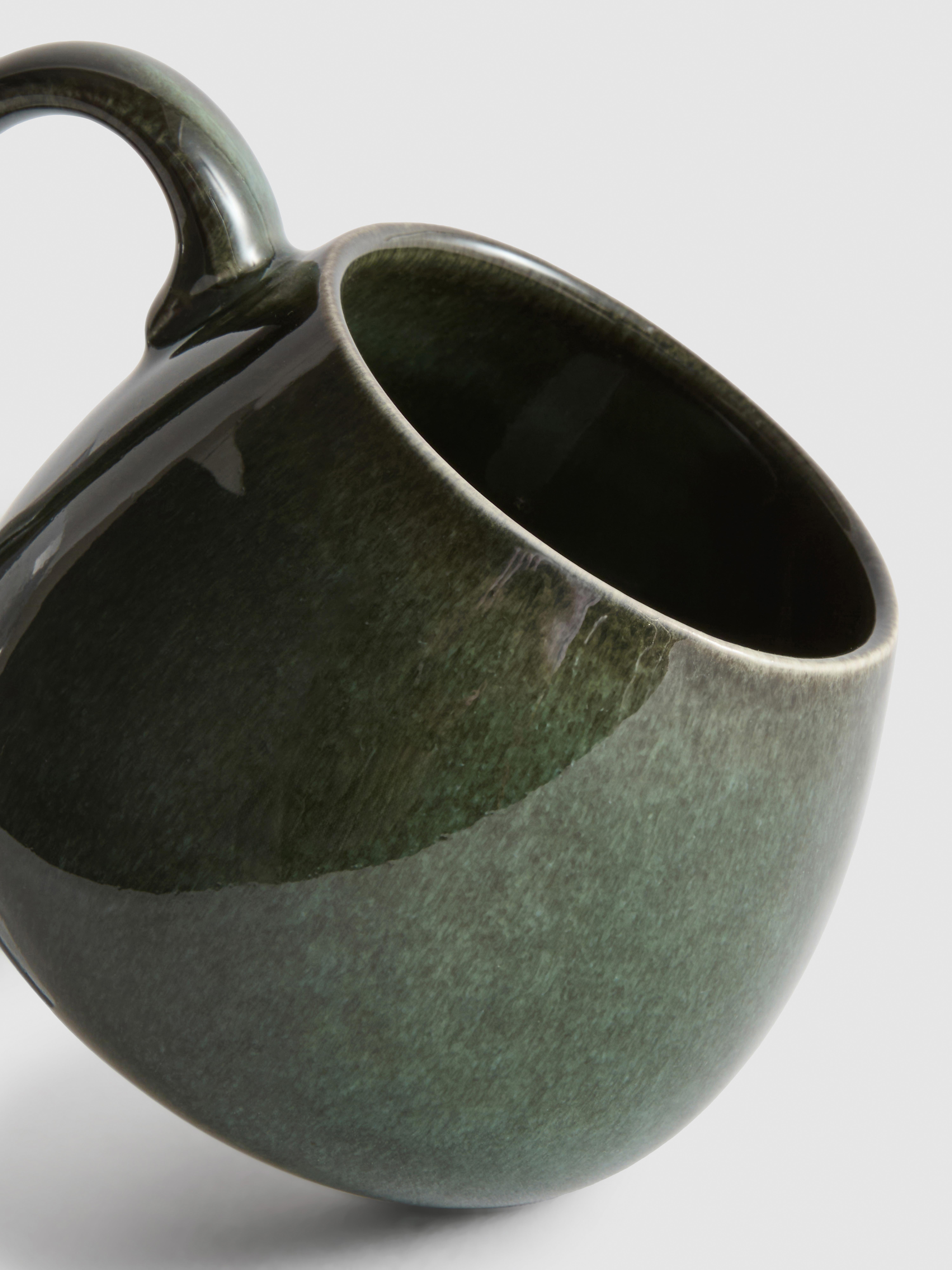 Reaktív mázas, gömbölyű bögre