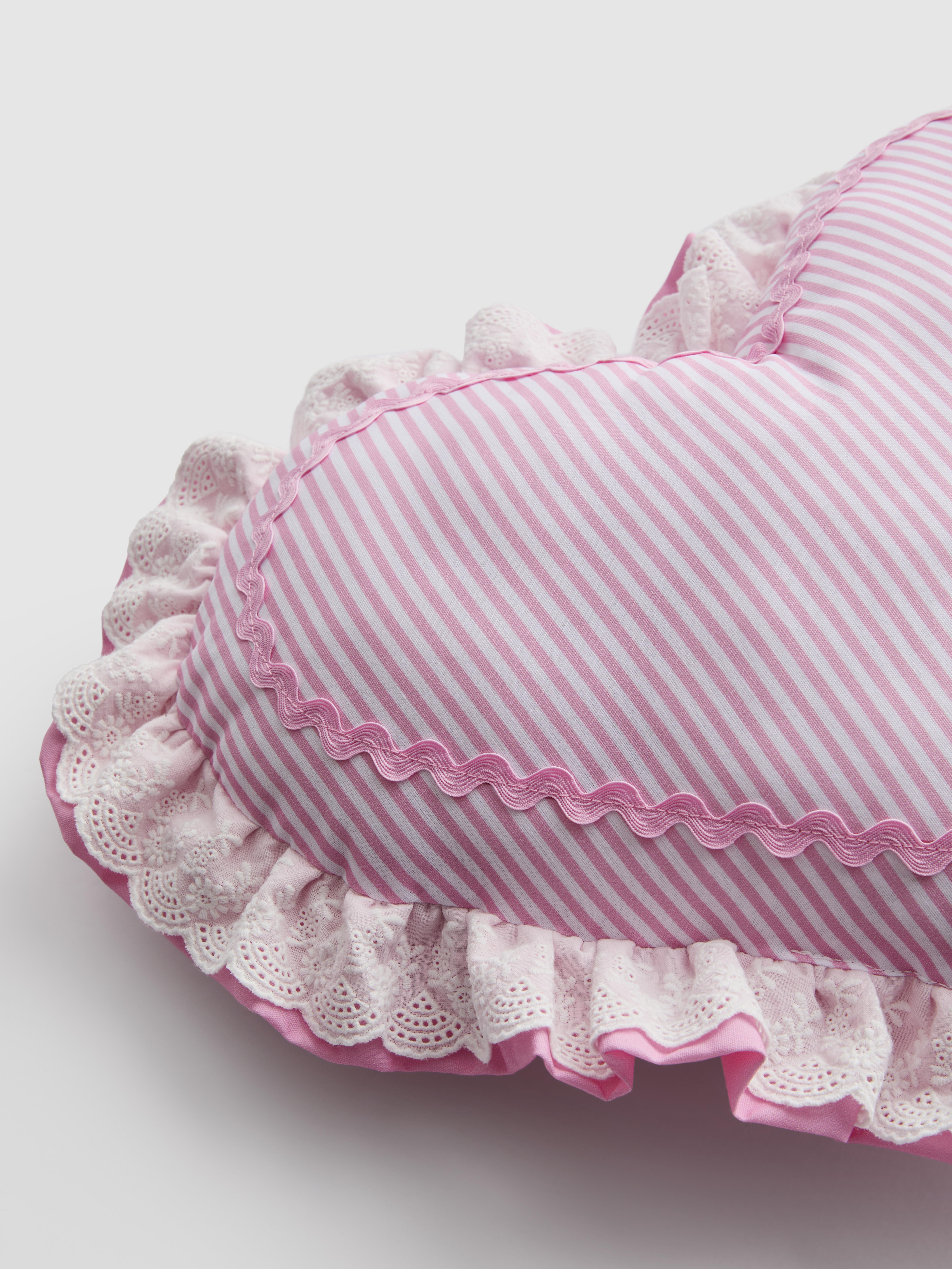 Heart Shaped Ric-Rac Cushion