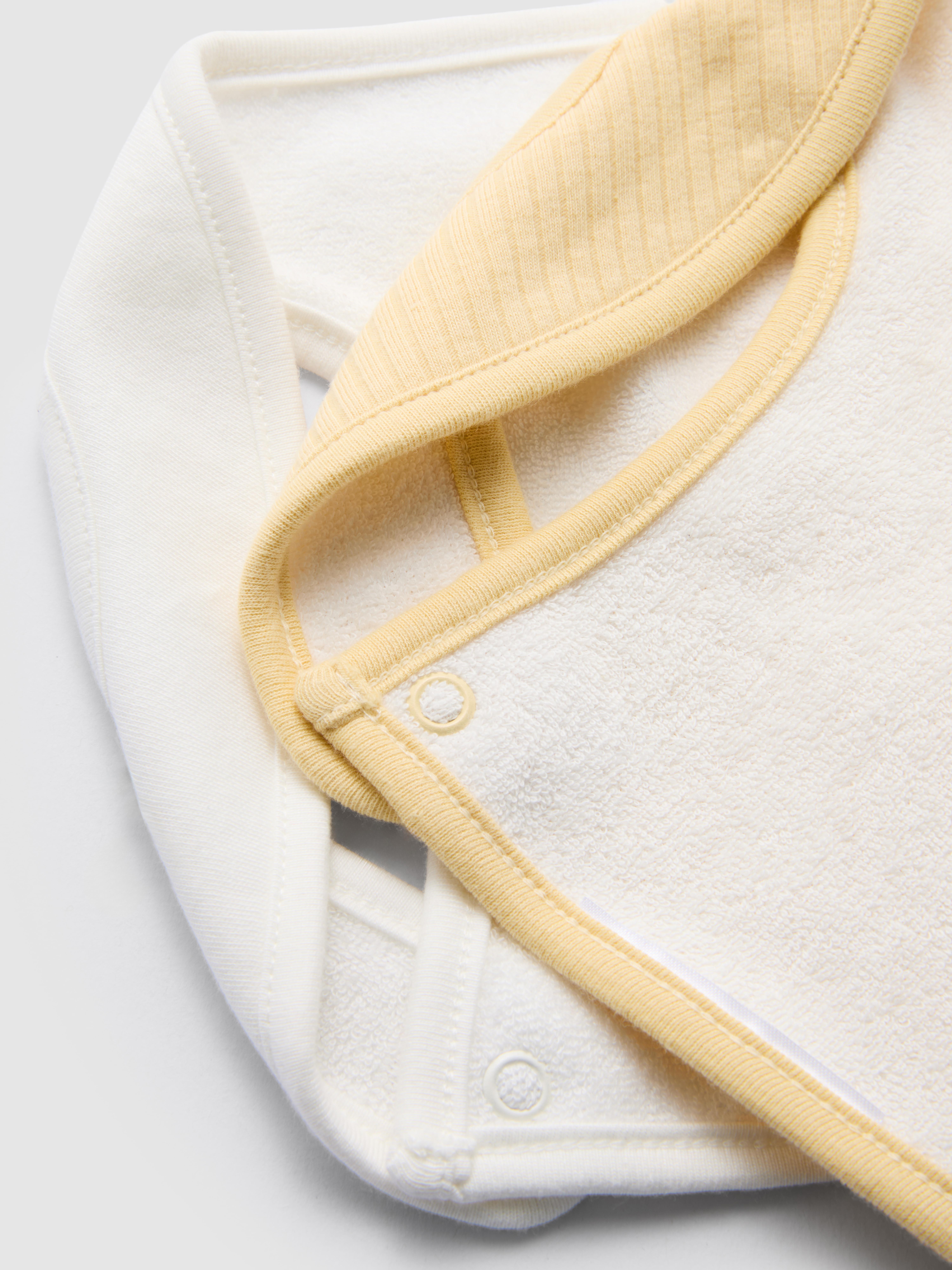 Ivory 2pk I Love Mommy Wrap Bibs