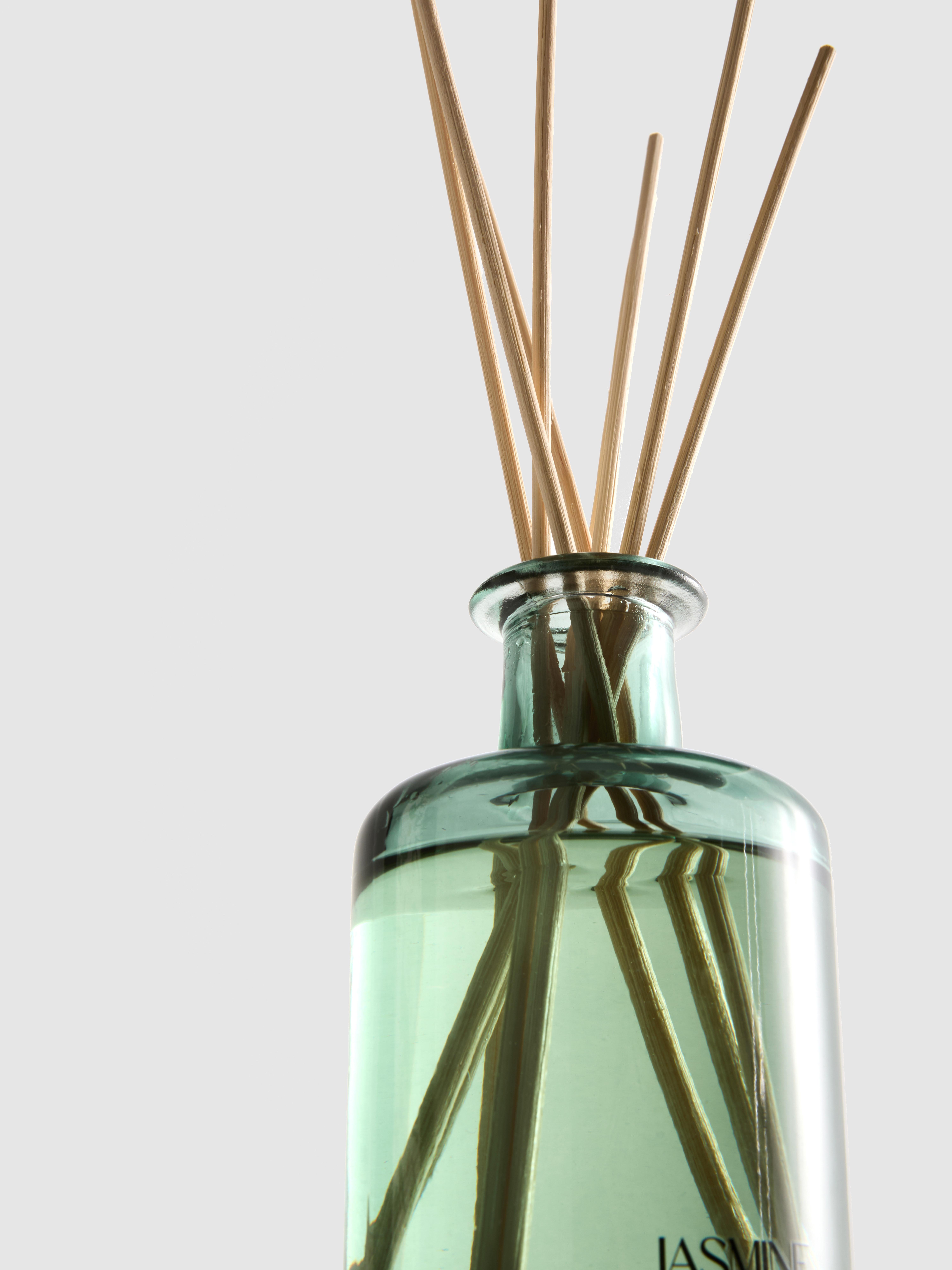 Green Floral-Scented Reed Diffuse