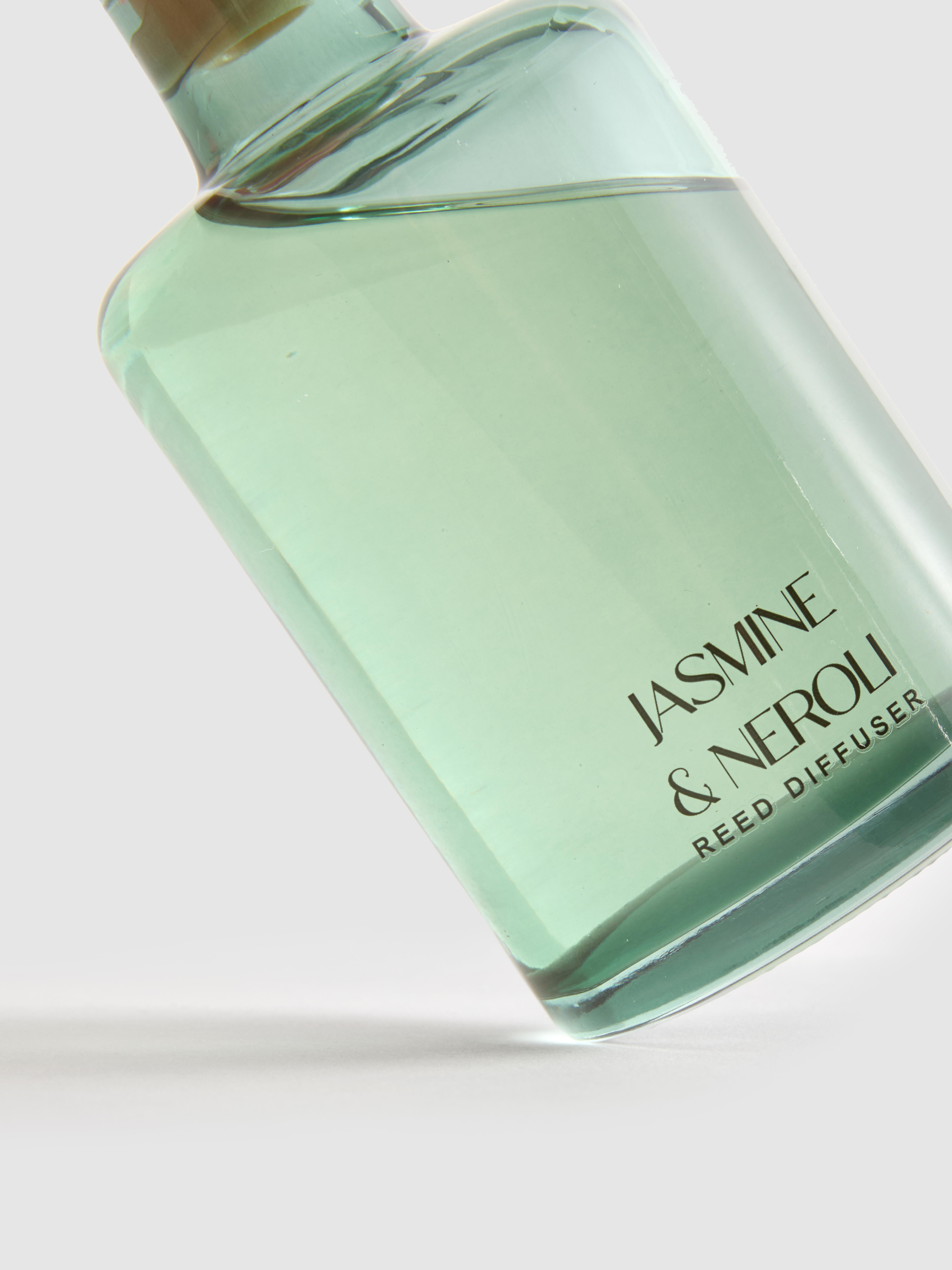 Green Floral-Scented Reed Diffuse