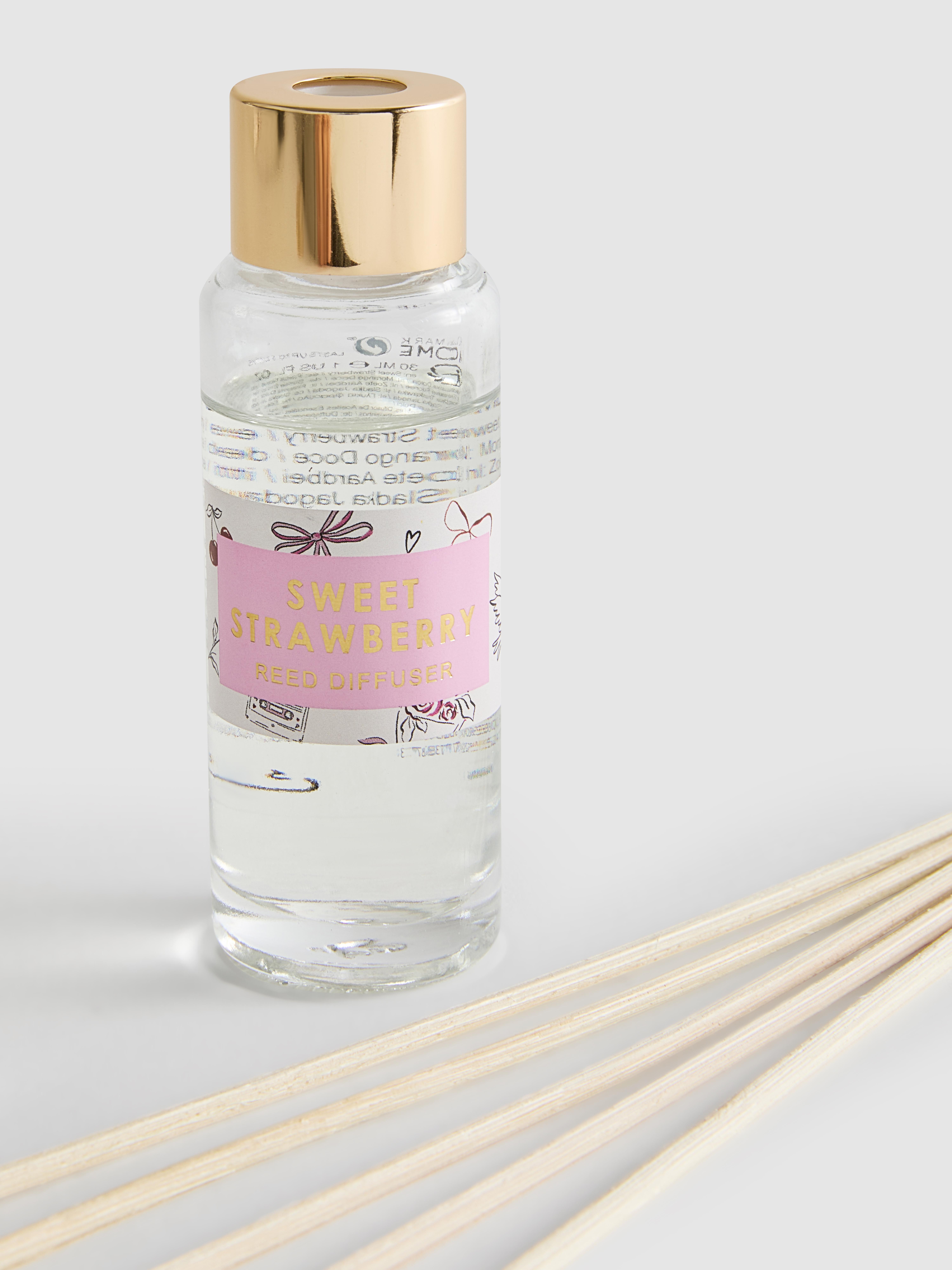 Light Pink Mini Scented Reed Diffuse