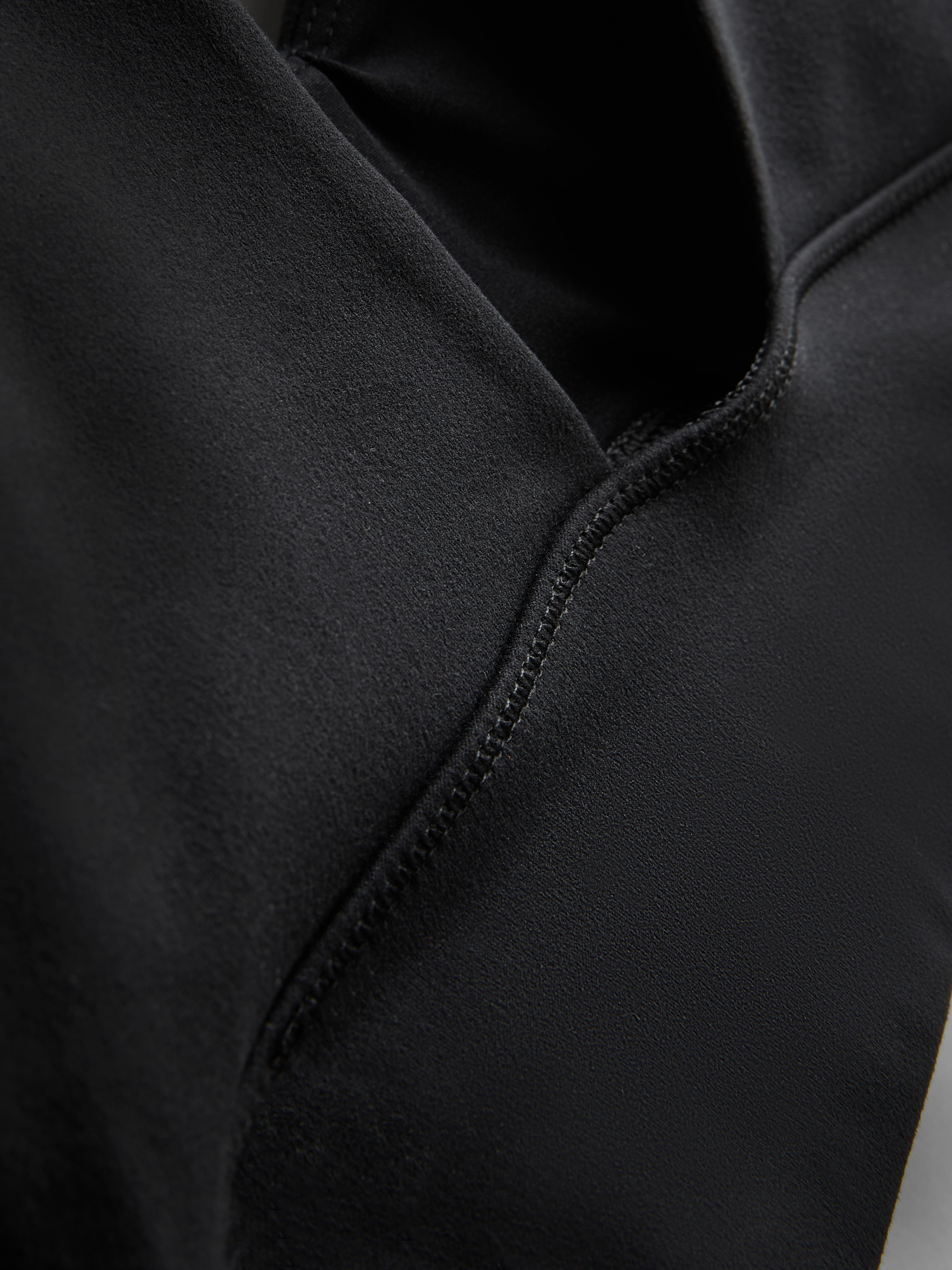 Women's Black Rita Ora Active Cropped Tan