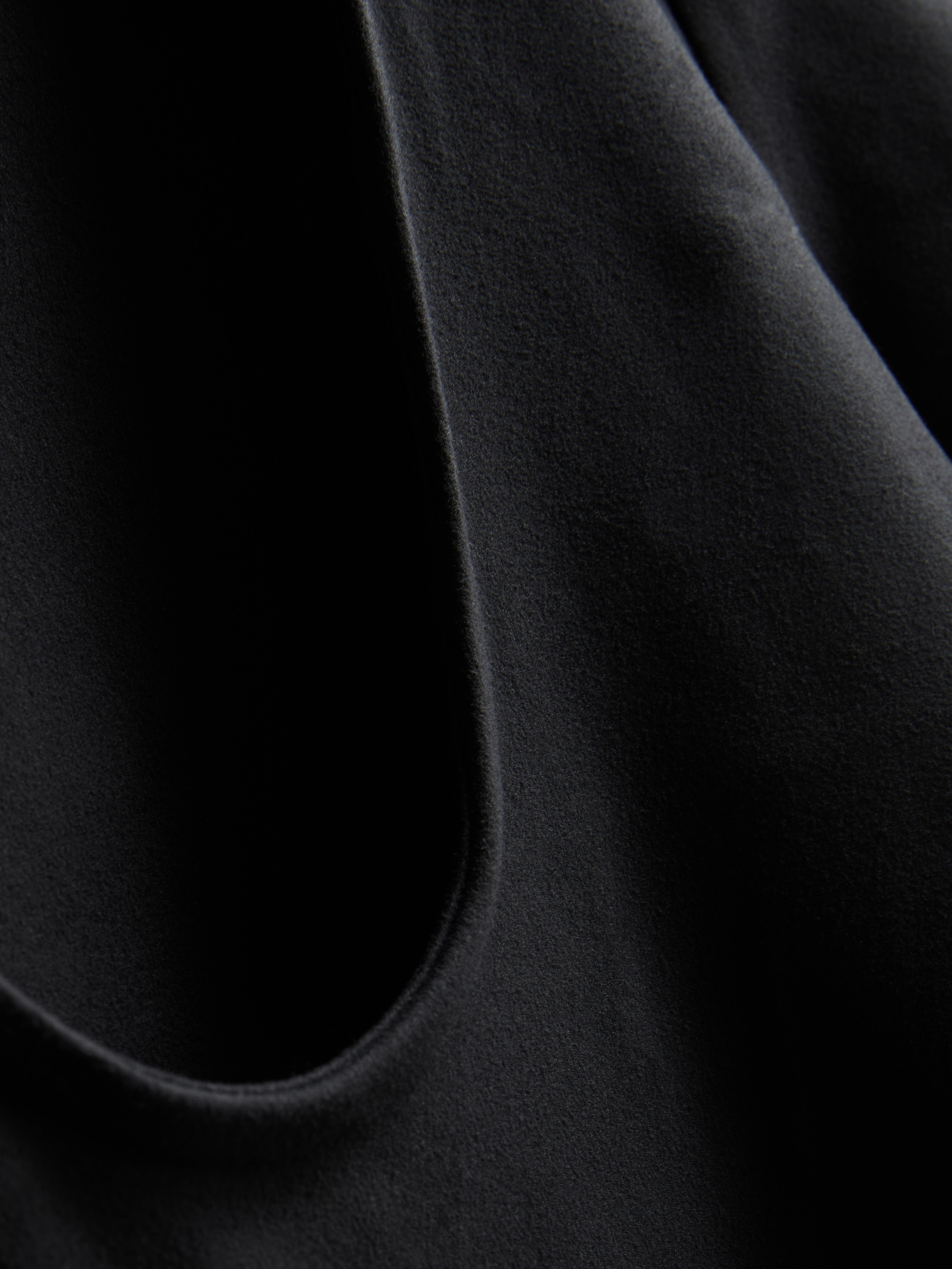 Women's Black Rita Ora Scoop-Back Performance Tee