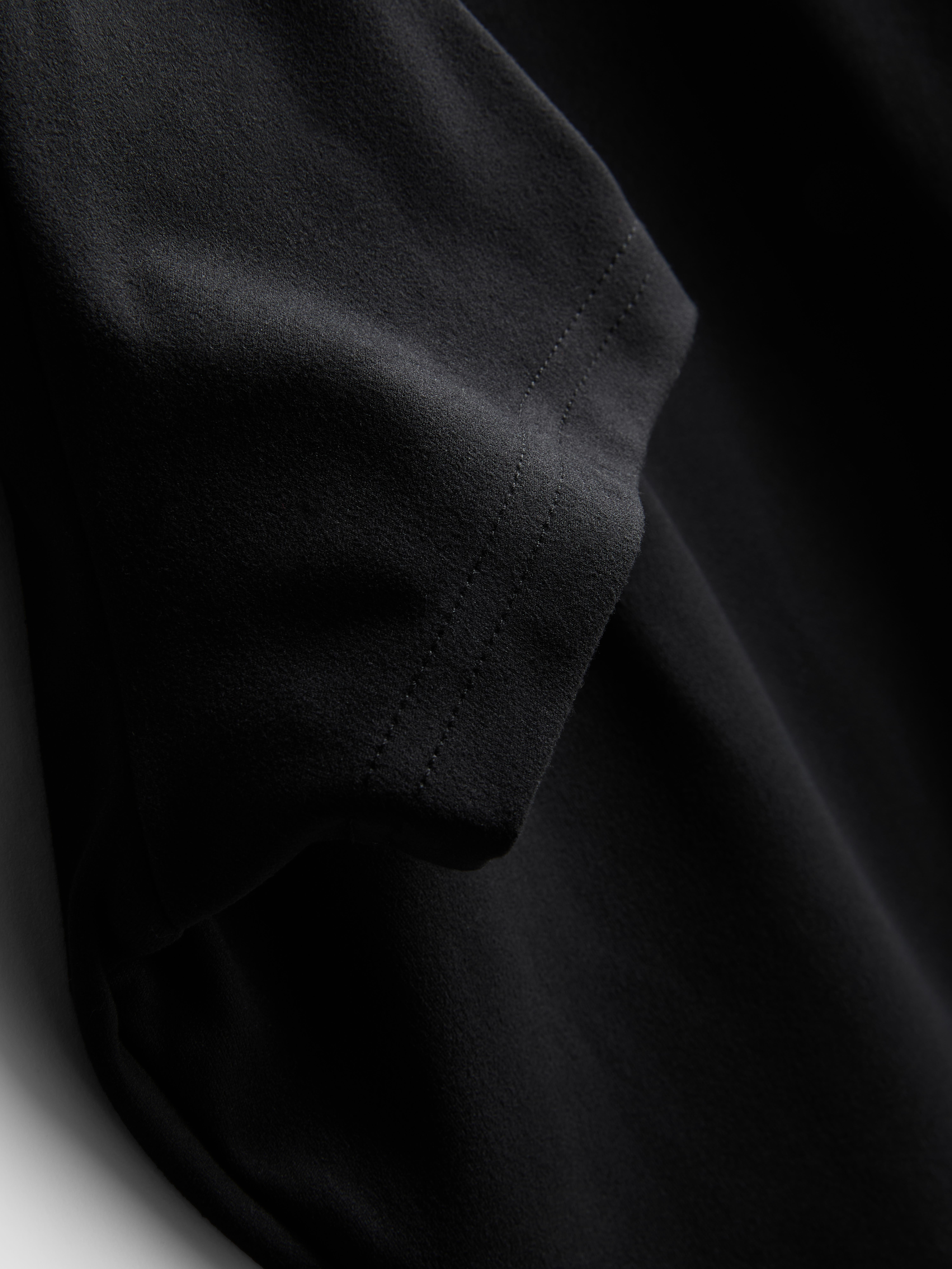 Women's Black Rita Ora Scoop-Back Performance Tee