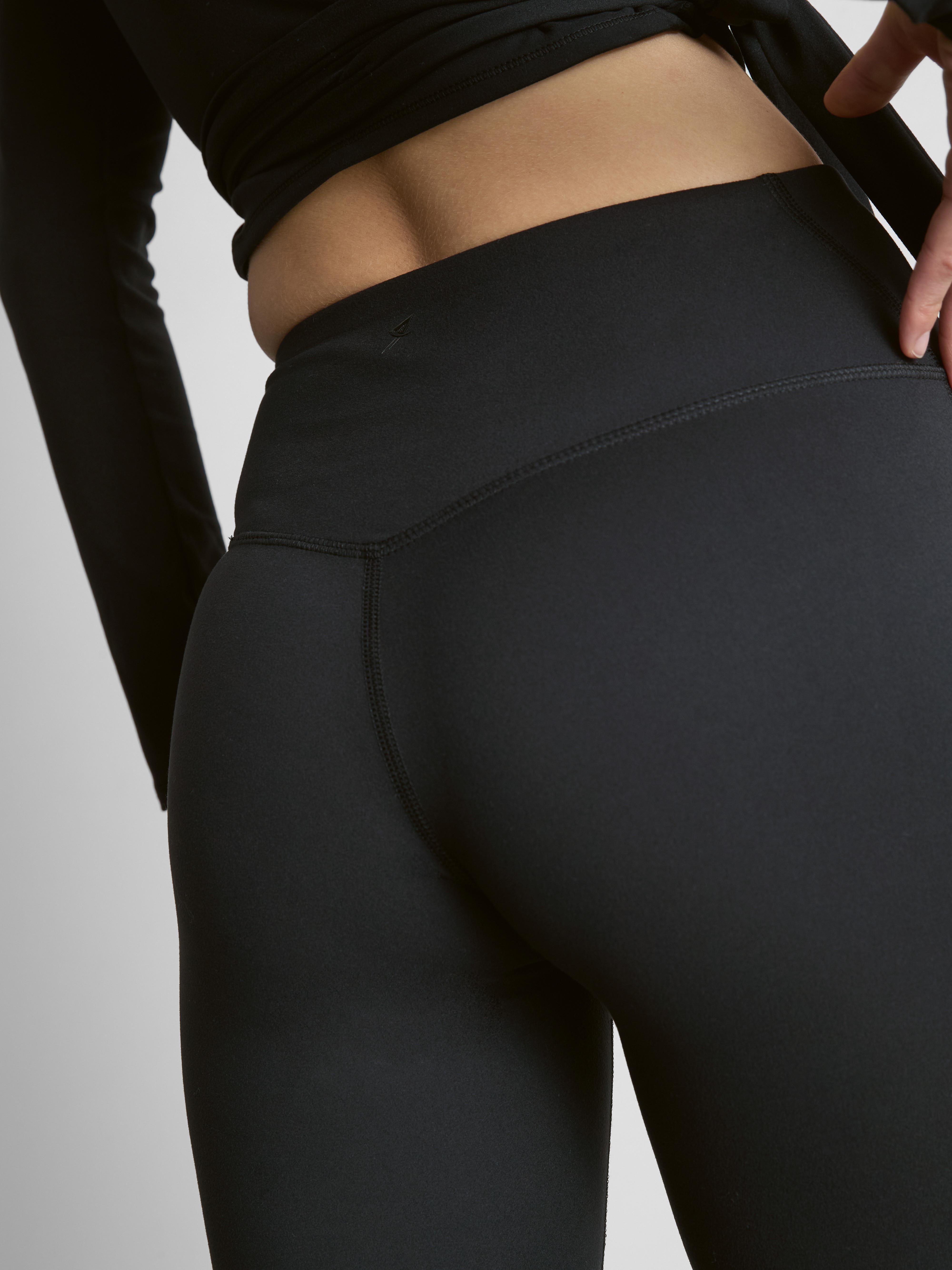 Women's Black Rita Ora Active Capri Leggings