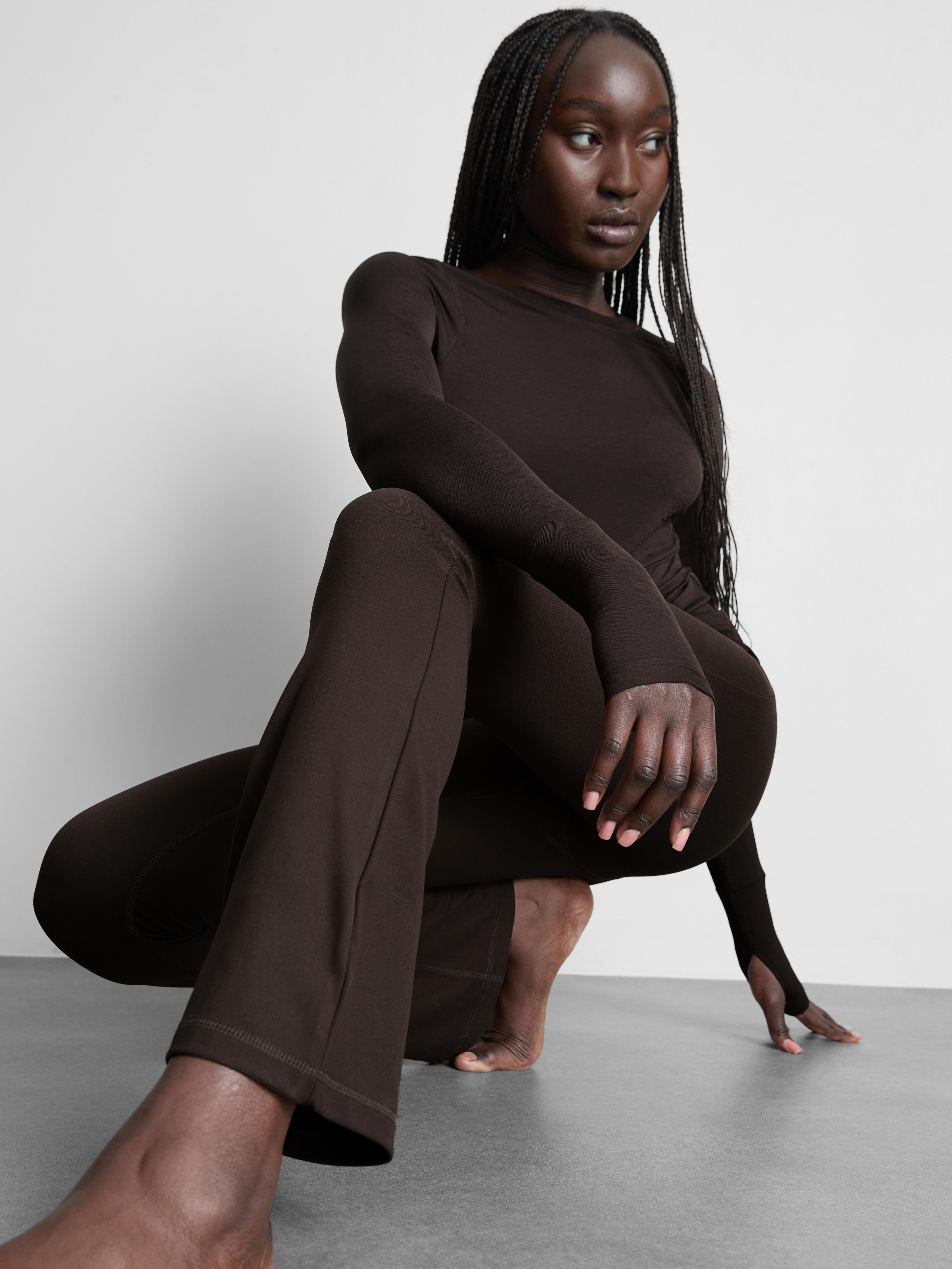 Women's Chocolate Rita Ora Active Flare Leggings