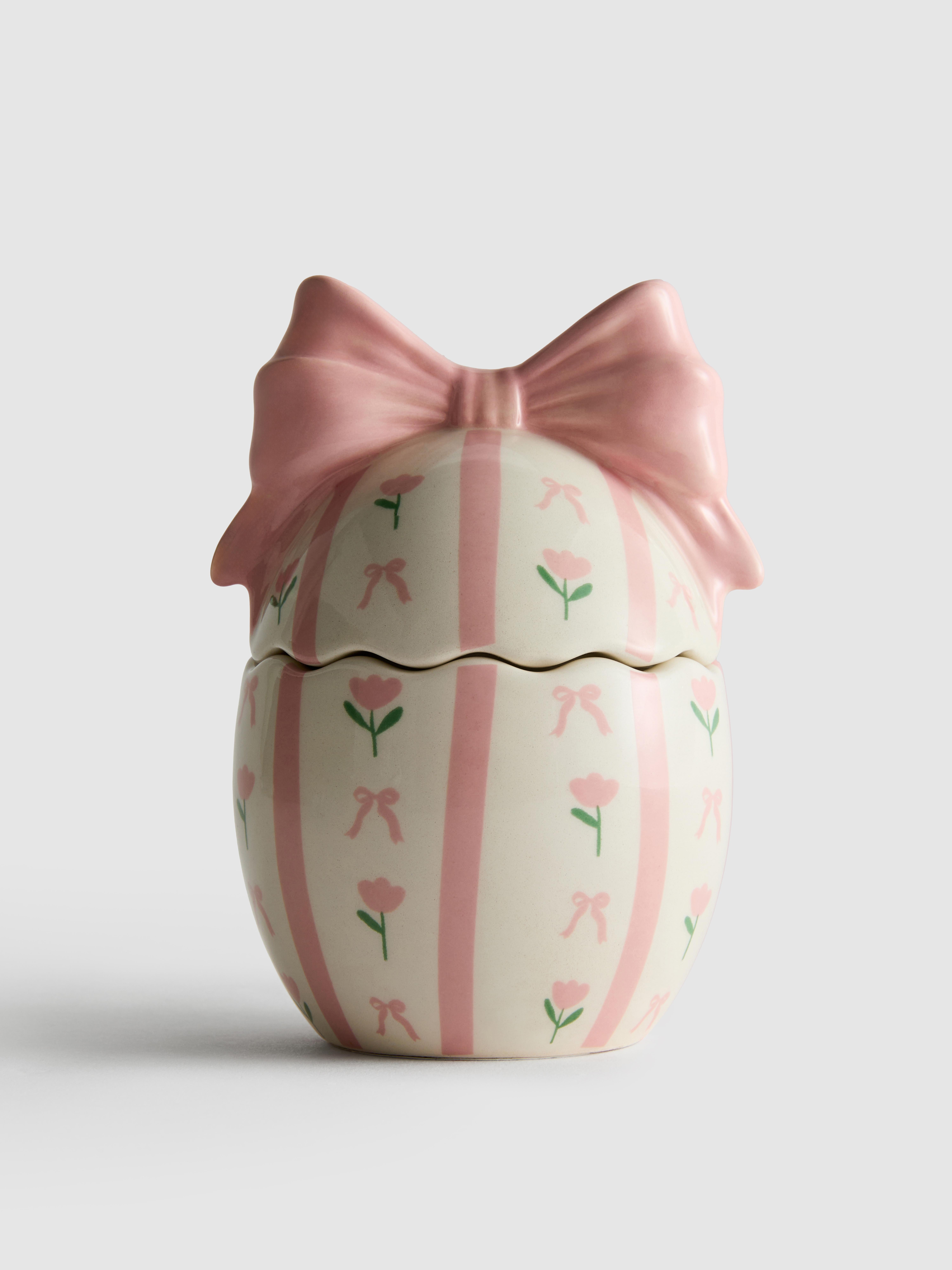 Scented Candle In Lidded Egg Jar