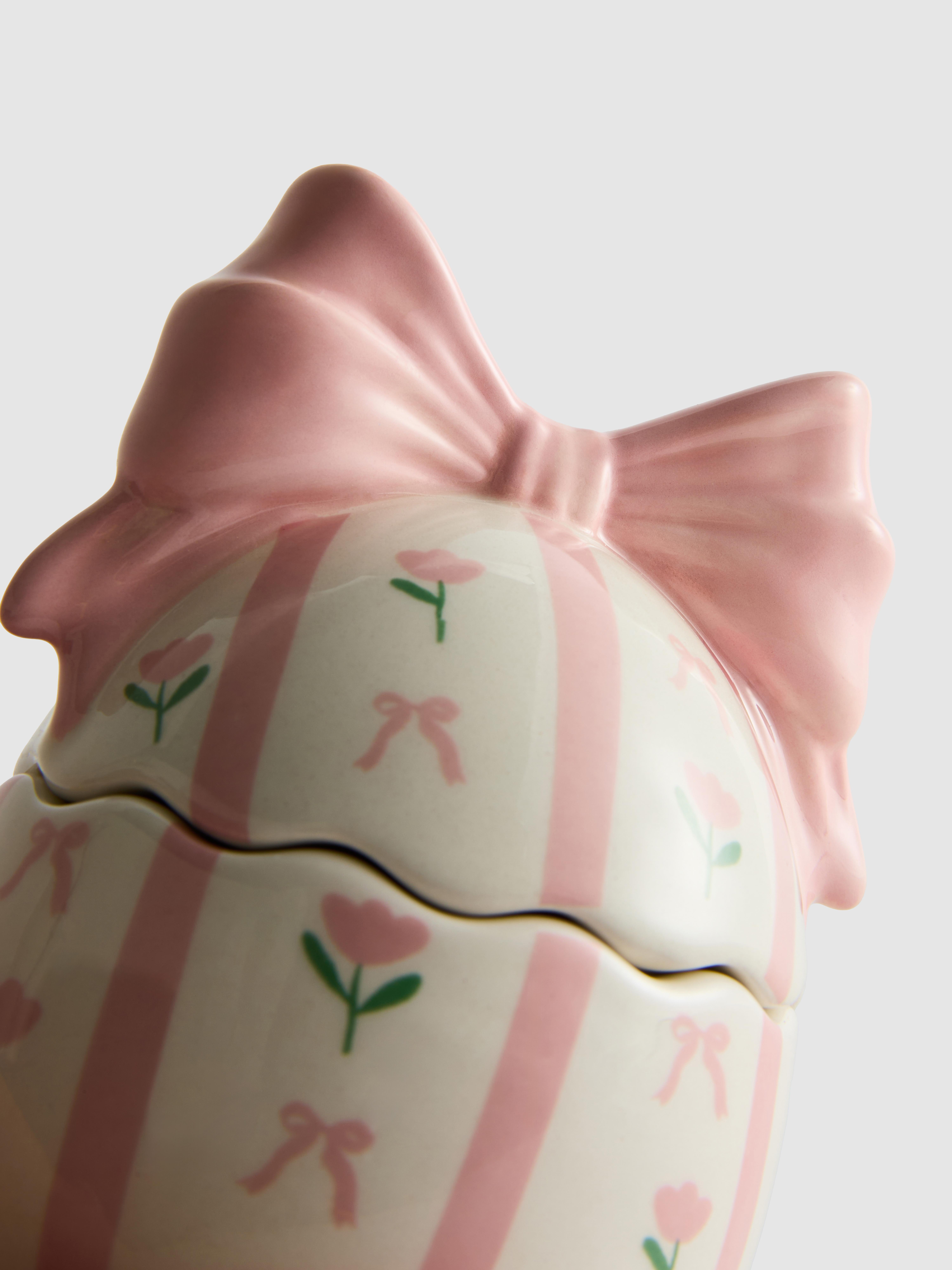 Scented Candle In Lidded Egg Jar