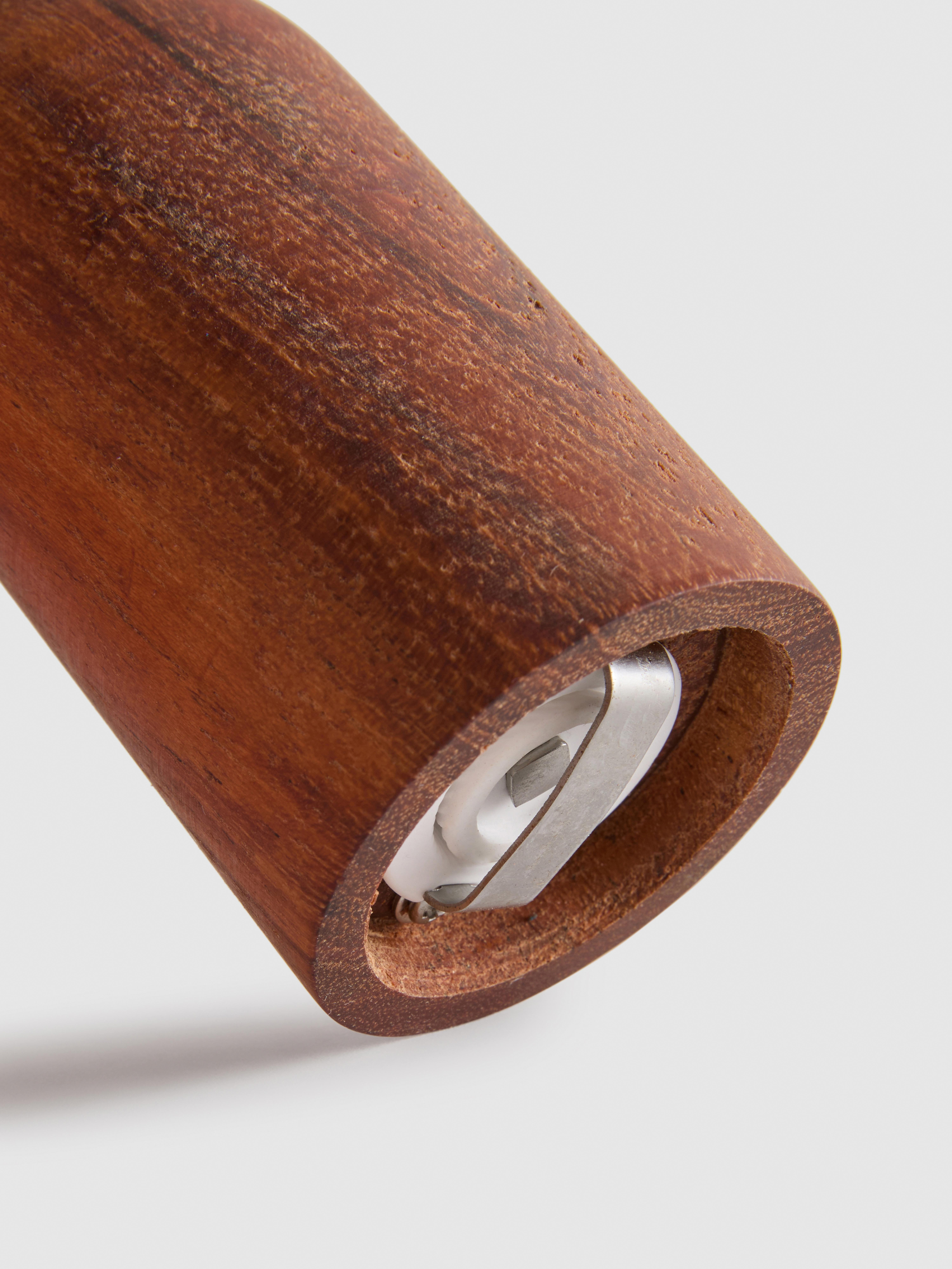 Houten zout- en pepermolen