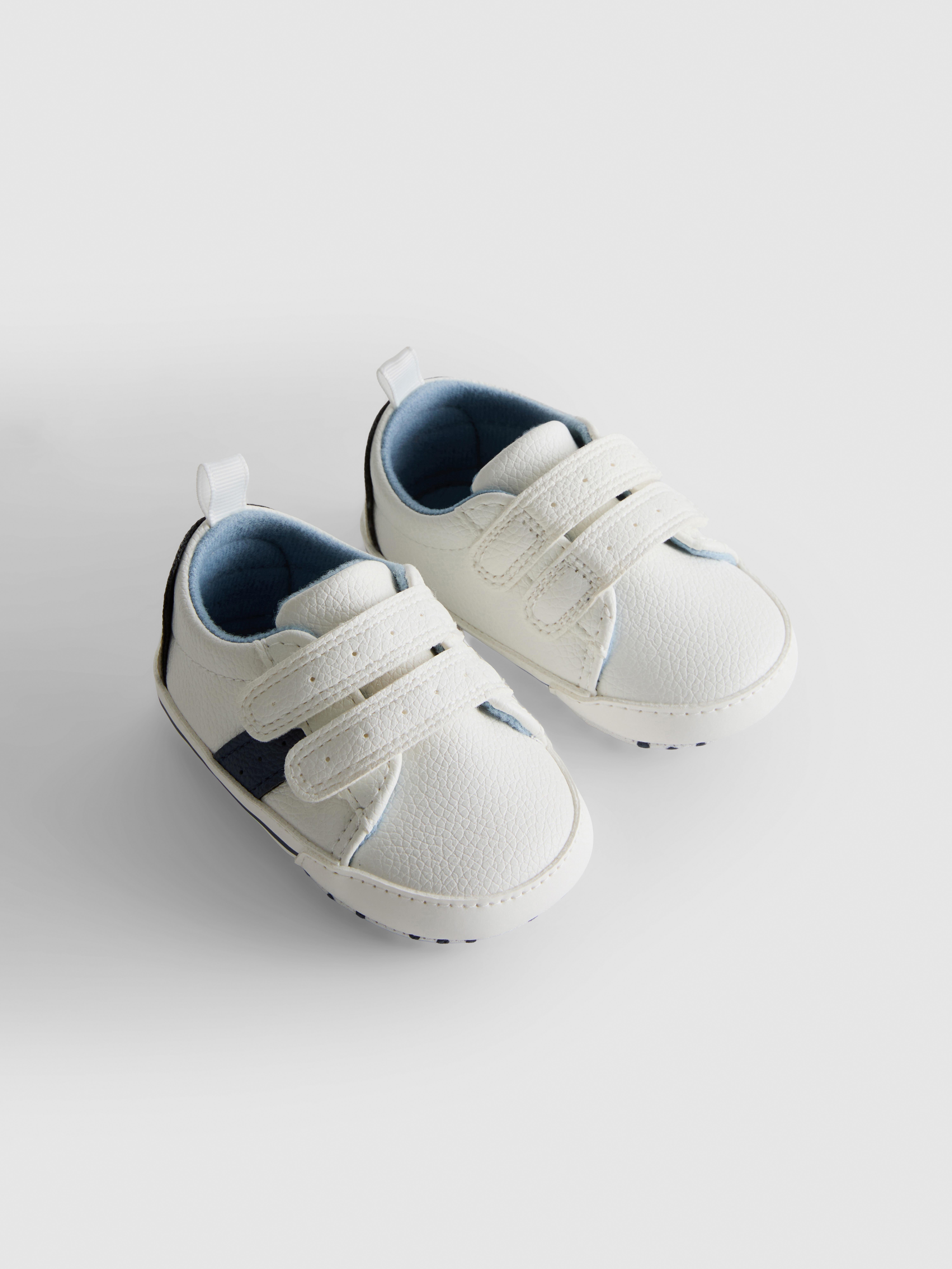 Baby Touch Fastening Trainers