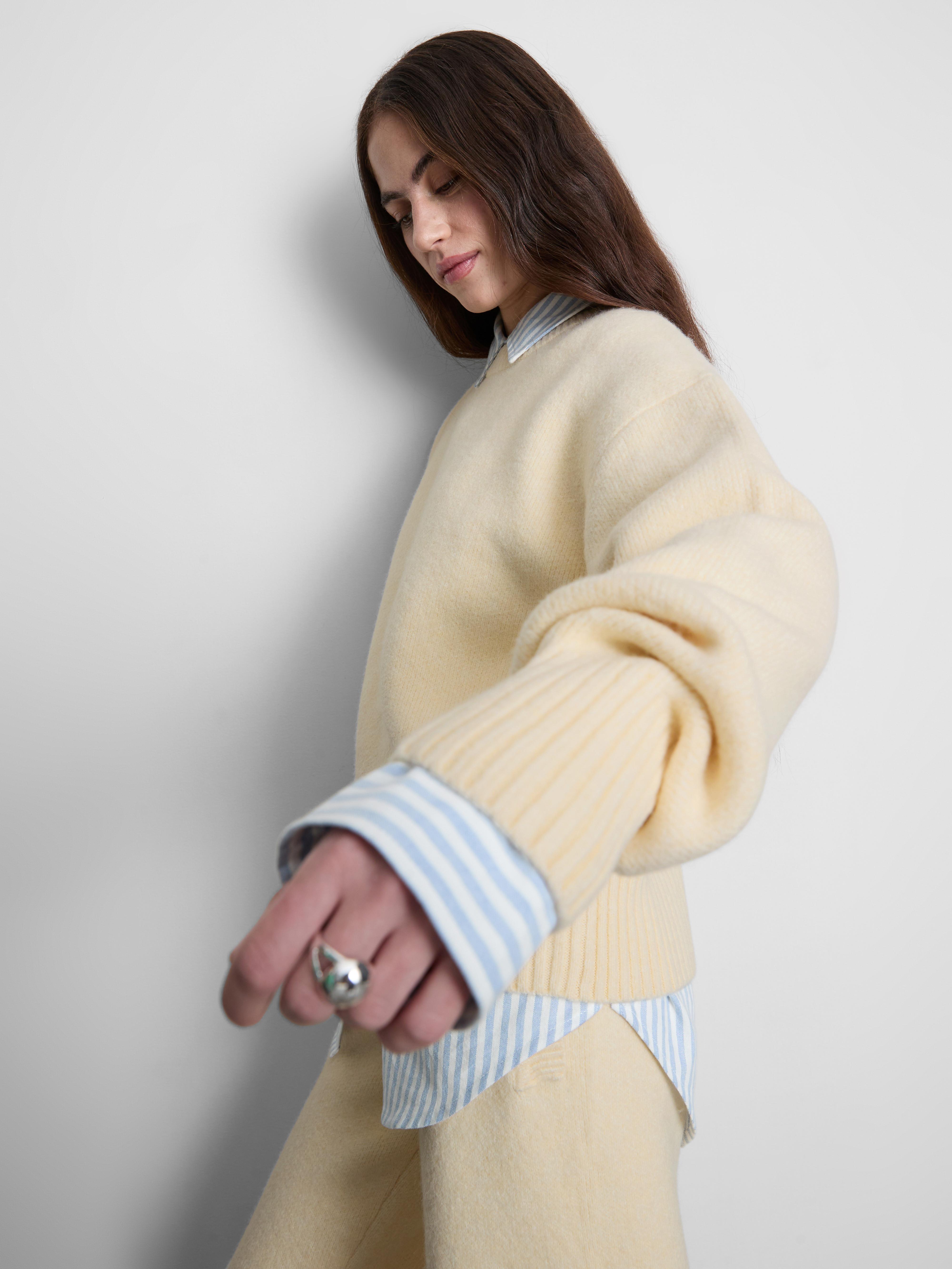 Women's Light Yellow Knitted Crewneck Sweatshirt
